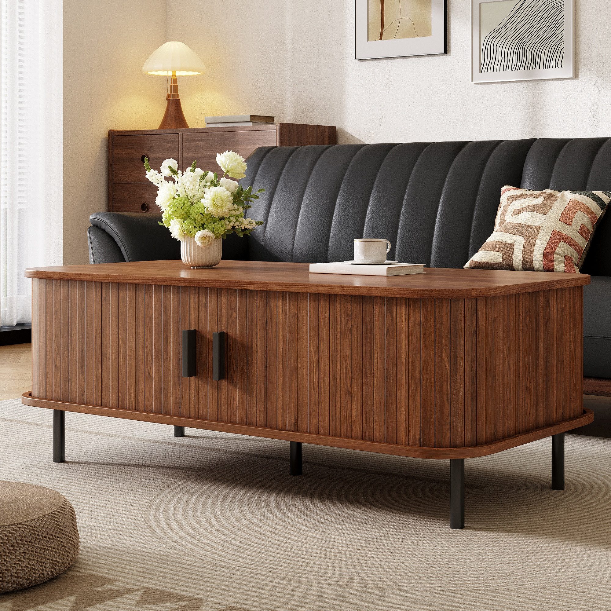 Merax Couchtisch mit 2 Schiebetüren und Stauraum, Sofatisch Beistelltisch 120x55x45cm (1-St), Wohnzimmertisch mit vertikaler Lamellenoptik & abgerundeten Kanten