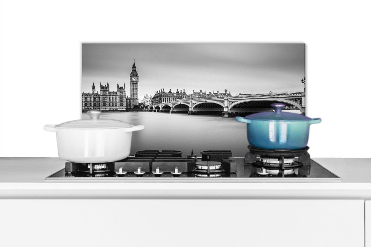 MuchoWow Küchenrückwand London - Big Ben - Wasser - Skyline - Schwarz und weiß, (1-tlg), 60x30 cm, Wandschutz, gegen Fett und Schmutzflecken für Küchen