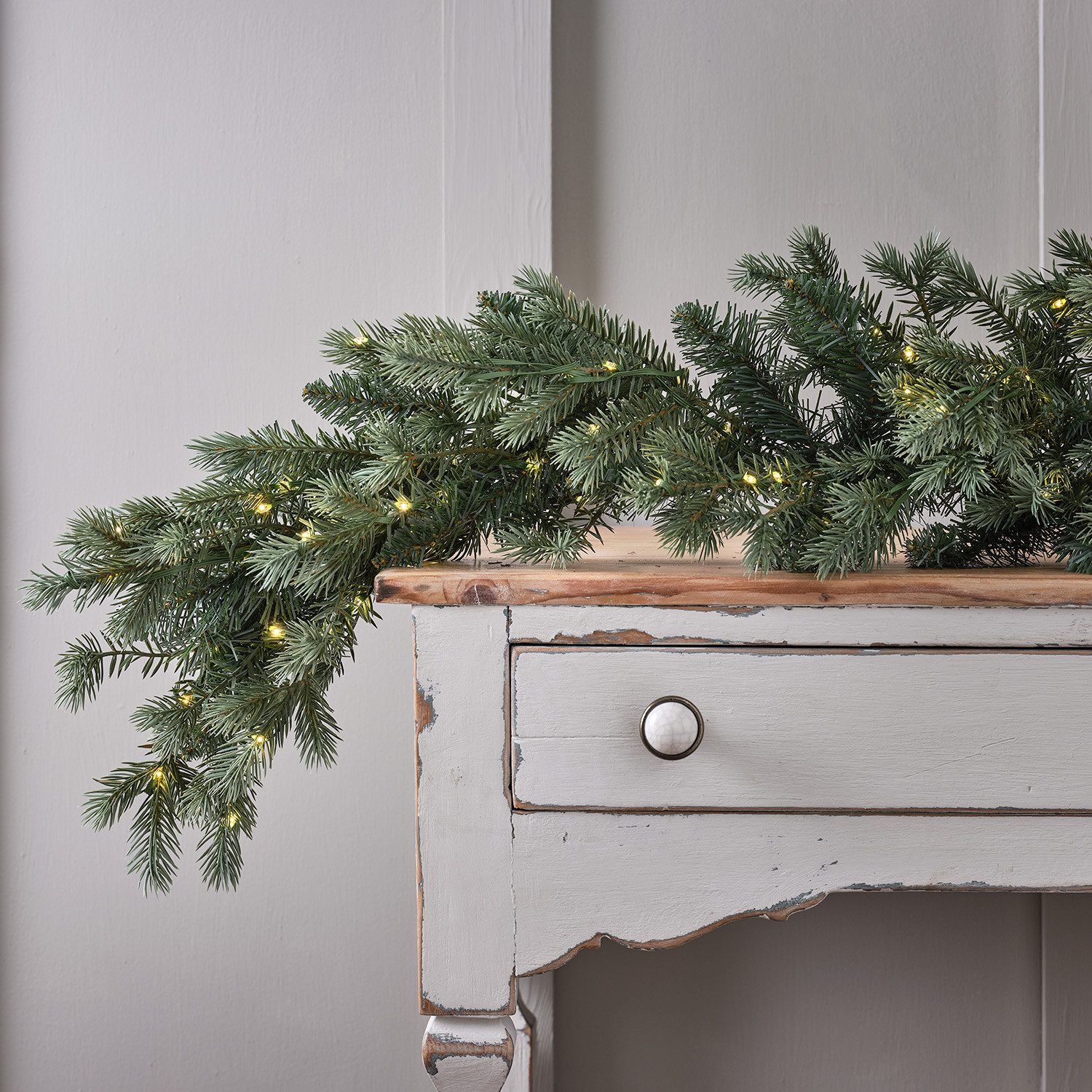 Lights4fun LED-Girlande 1,5m Bicolor LED Weihnachtsgirlande Tannenzweige