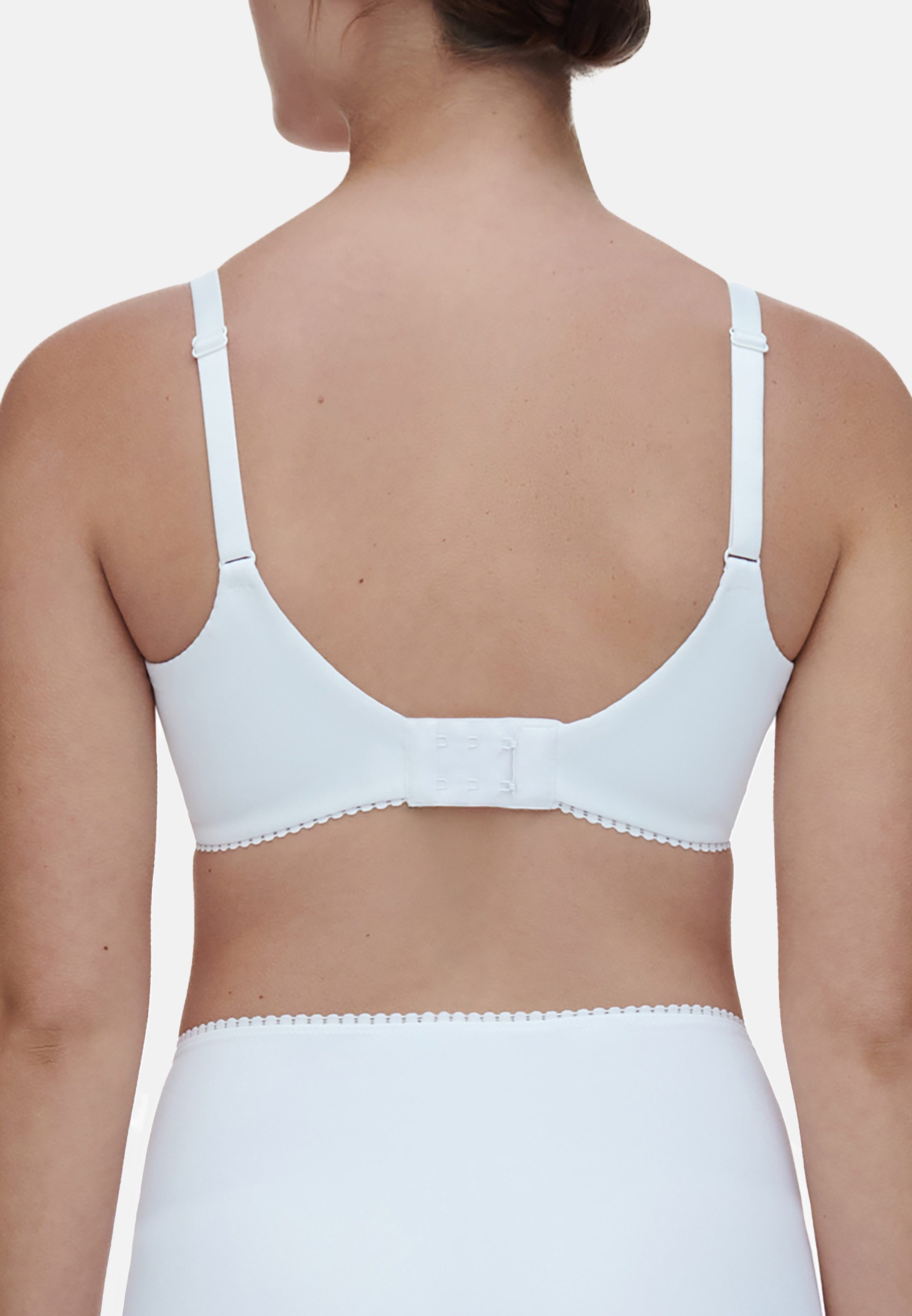 Chantelle Bügel-BH Easy Feel Easy Support (1-tlg) Bügel-BH - Blickdicht - Weiche glatte Spitze, Sanfter stabiler Halt