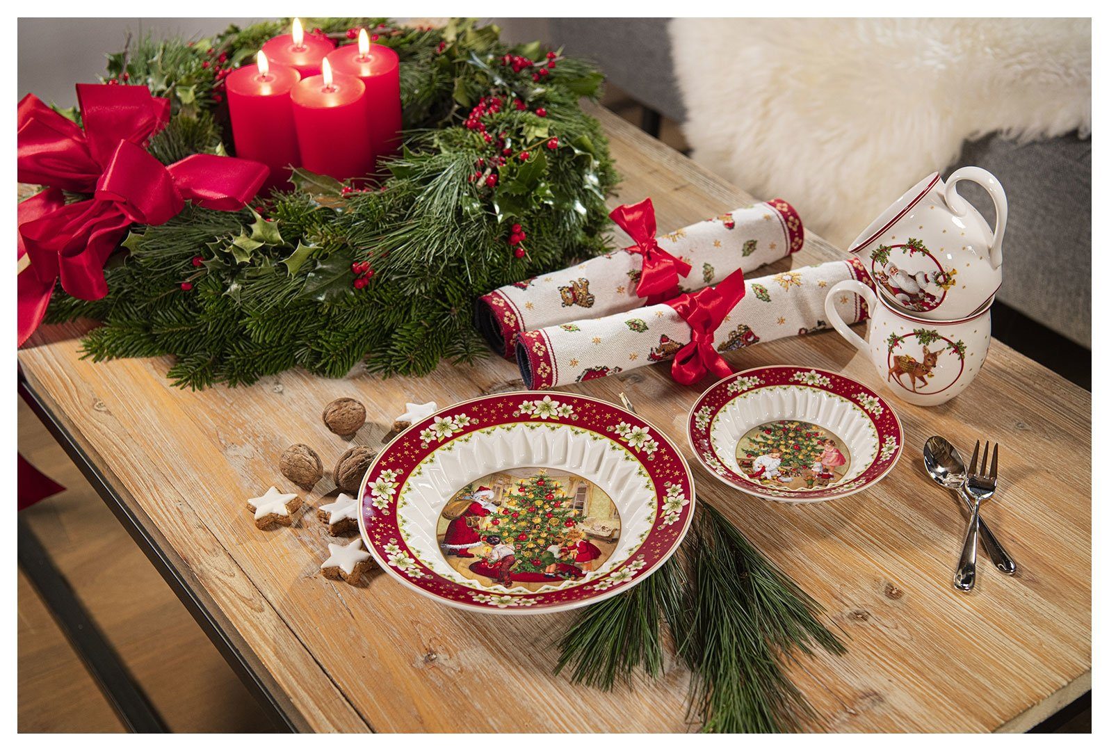 Villeroy & Boch Becher Toy's Delight Becher mit Henkel Santa u. Reh 0,44l, Porzellan