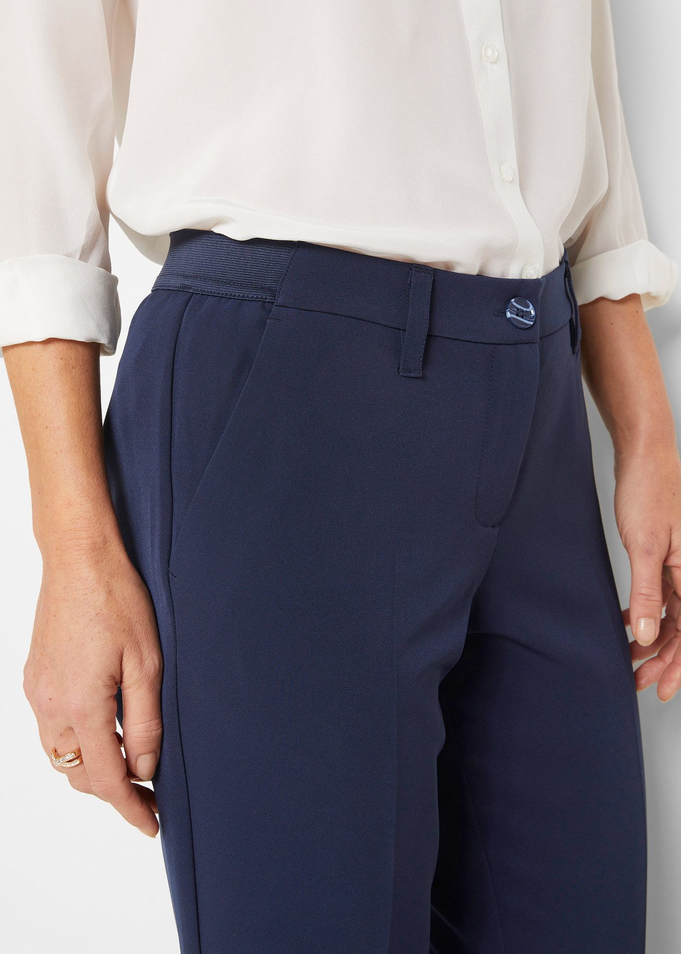 bonprix Hosenanzug (Set, 2-tlg) bestehend aus Blazer und Hose, vollständig gefüttert, schmale Passform