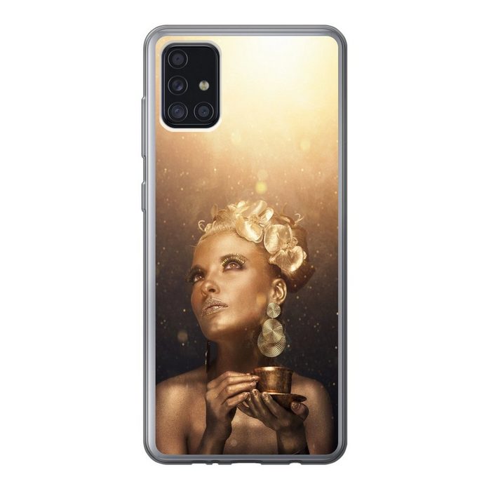 MuchoWow Handyhülle Frau mit goldener Körperbemalung Handyhülle Samsung Galaxy A52 5G Smartphone-Bumper Print Handy