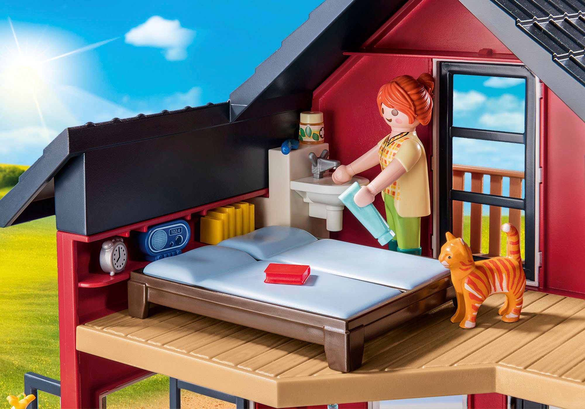 Playmobil® Konstruktions-Spielset Bauernhaus (71248), Country, aus Material; Germany in Made recyceltem teilweise