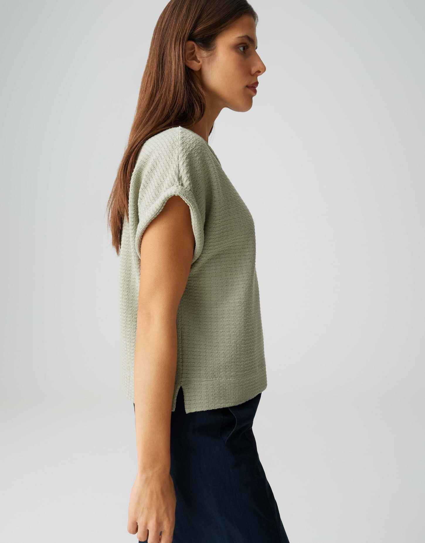 OPUS Kurzarmshirt Sishell aus Jersey mit Wabenstruktur Aufschlag am Ärmel, leichte Transparenz, weicher Griff, Casual – Bild 5 von 5