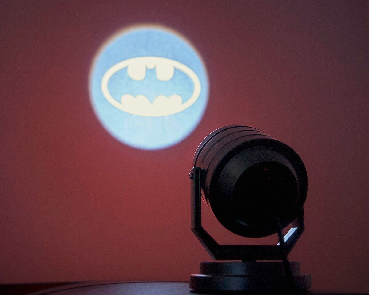 Batman Stehlampe Batman Bat Signal Projection Light LED Tischleuchte günstig online kaufen