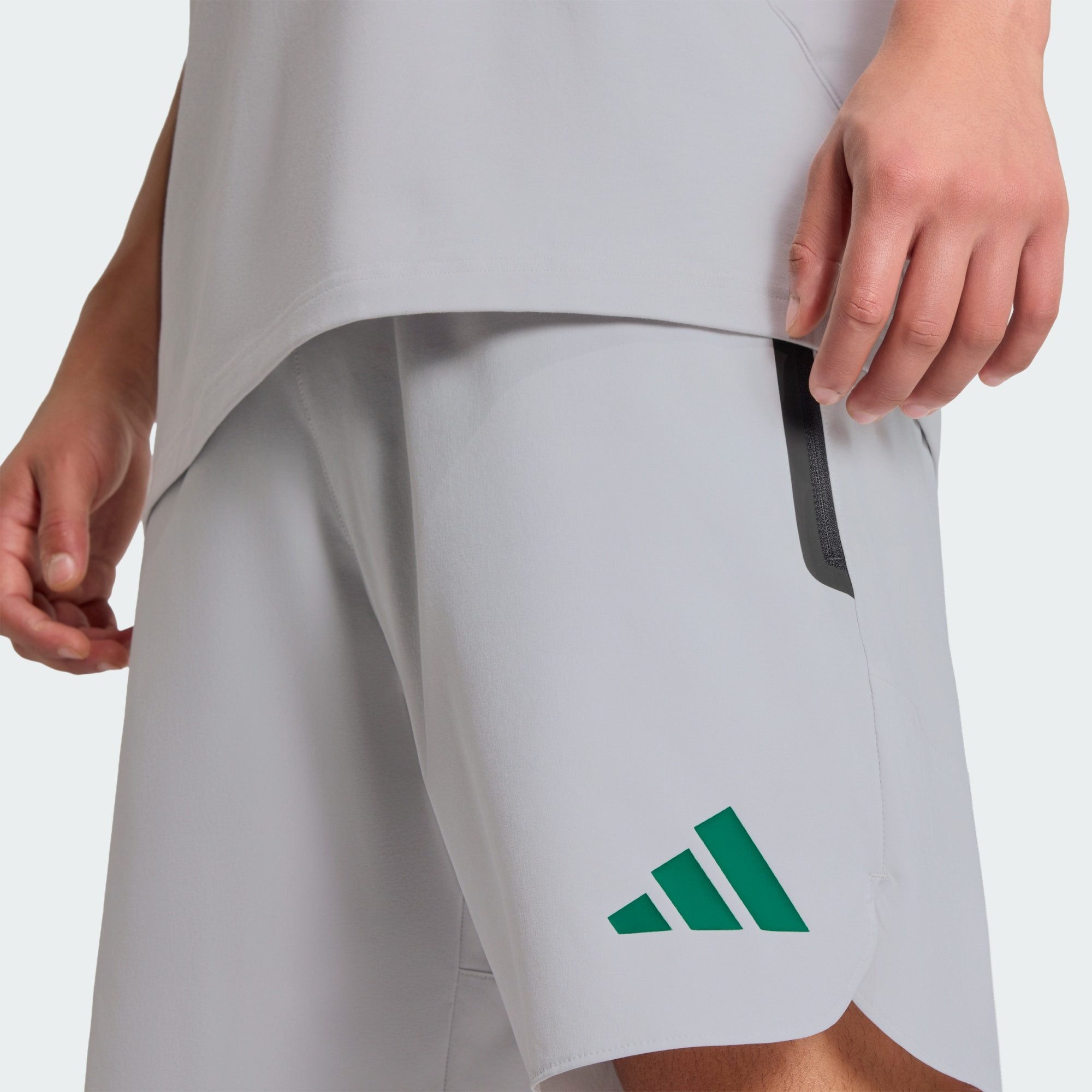 adidas Performance Shorts ALGERIEN TIRO TECH SHORTS (1-tlg)