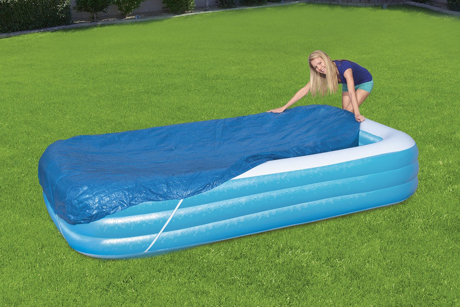Bestway Pool-Abdeckplane PE Abdeckplane passend für 305 x 183 cm Family Pools, blau, eckig (Packung, 1-St., Inklusive Befestigungsseilen), blau, eckig