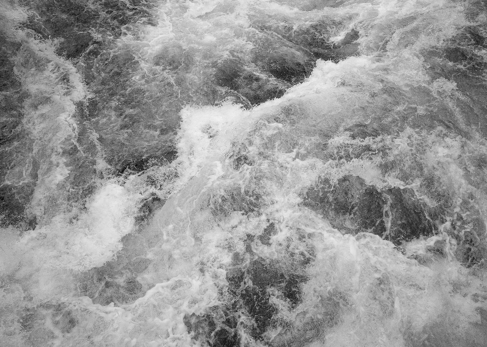 Komar Vliestapete Digitaldruck Vlies - Wildest Water - Größe 350 x 250 cm, glatt, bedruckt, (1 St), Wohnzimmer, Schlafzimmer