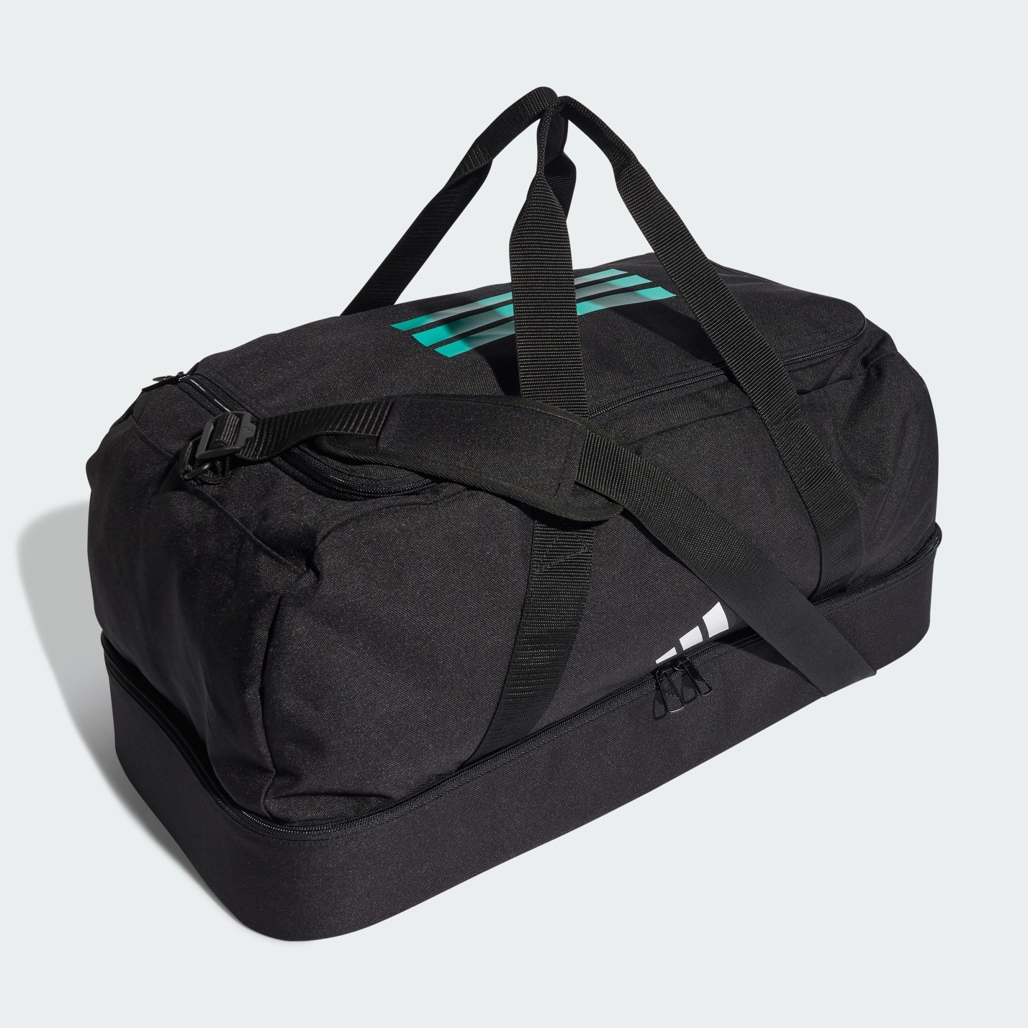 adidas Performance Reisetasche MERCEDES AMG PETRONAS FORMULA 1 TEAM DNA DUFFELBAG (1-tlg)