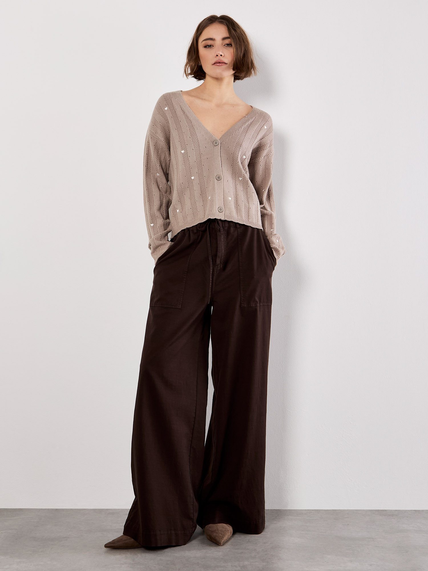 Apricot Cardigan Croped Jacke mit Lochmuster und Stickerei günstig online kaufen