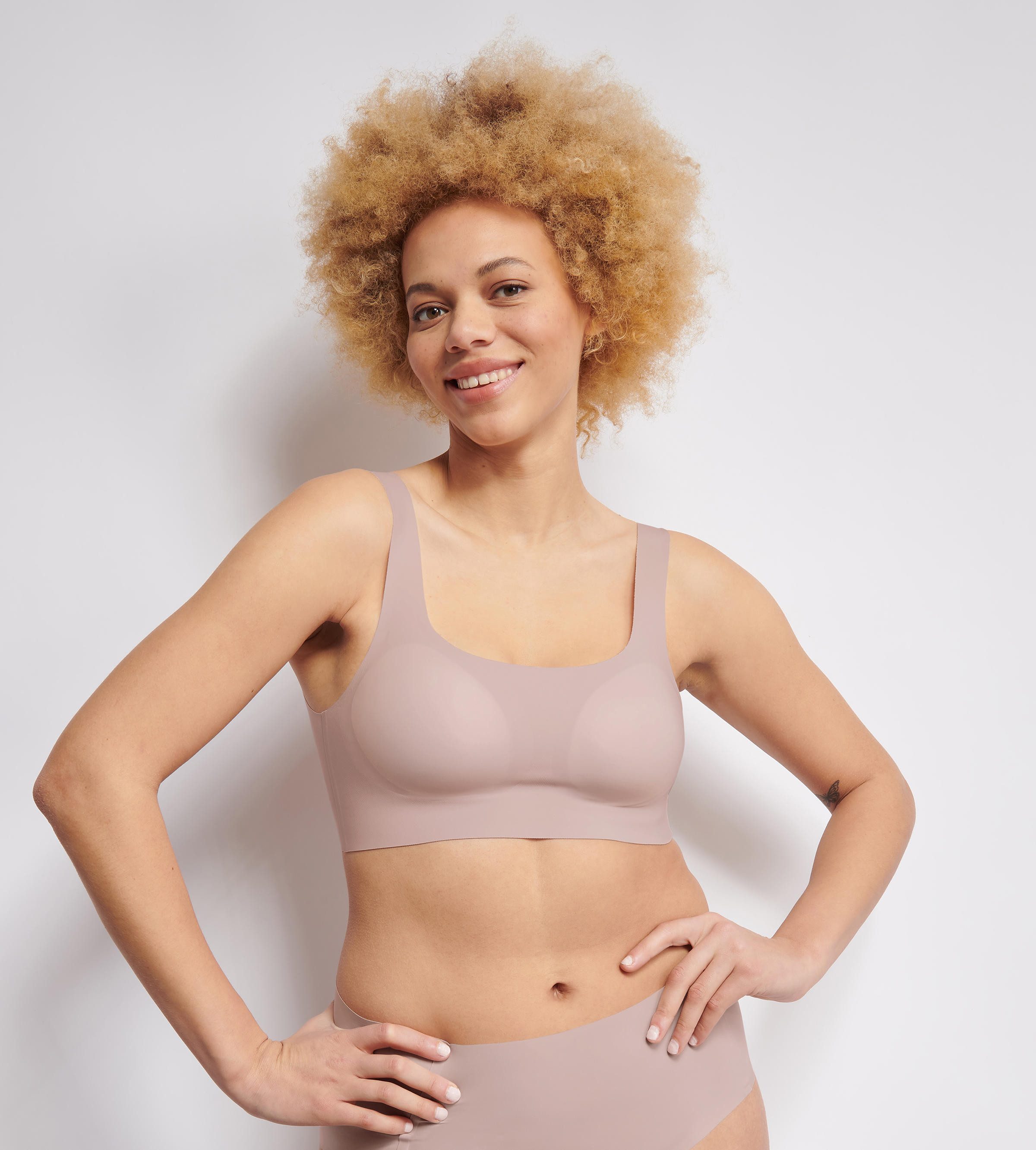 sloggi Bustier ZERO Feel 2.0 mit herausnehmbaren Pads, leichter Halt, Mikrofaser – Bild 4 von 5