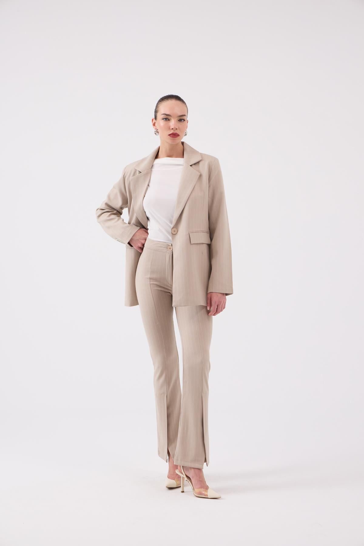 HOLLY LOLLY Windbreaker gestreifter Blazer mit Polsterung
