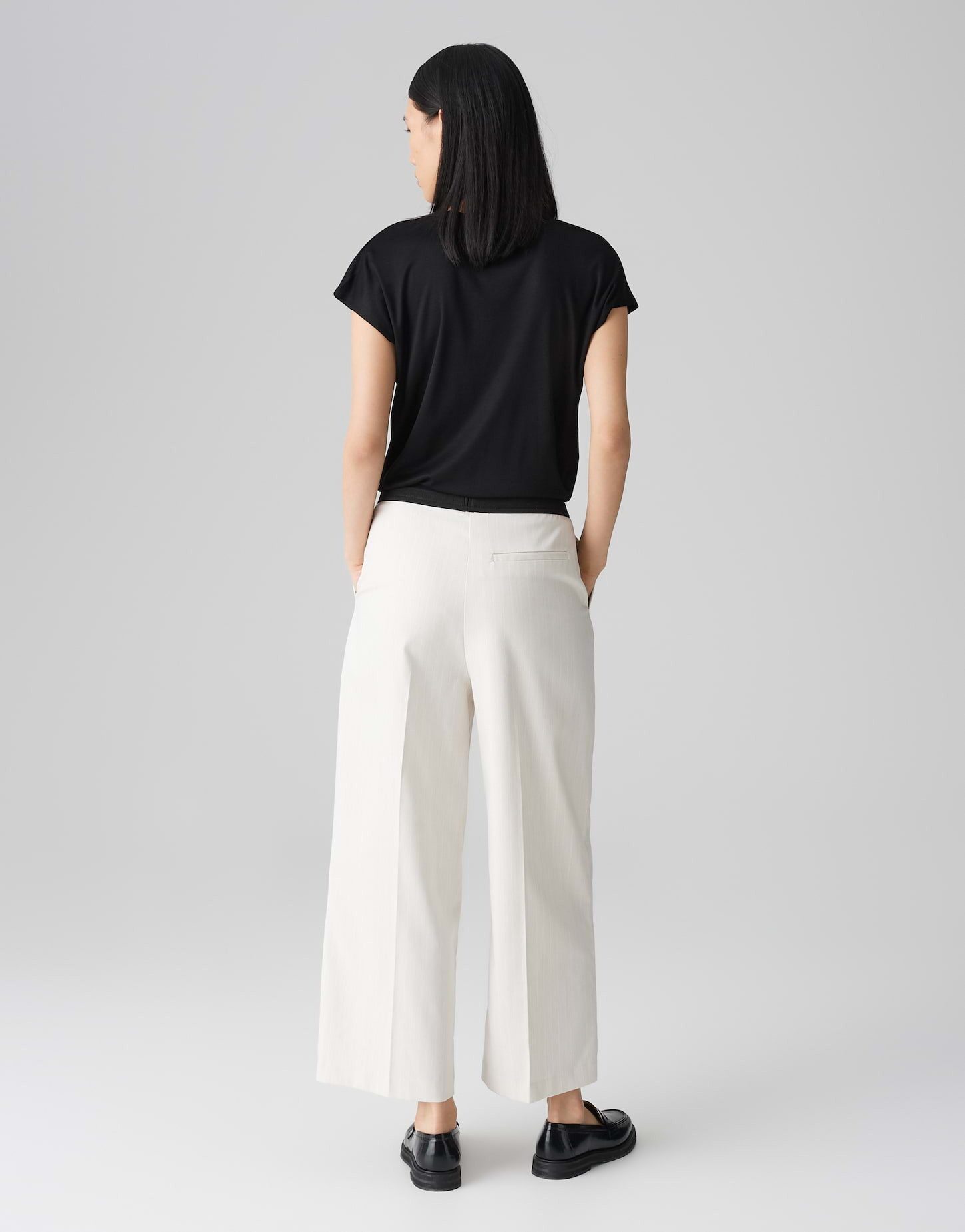 OPUS Culotte MOZY LANE mit feinem Nadelstreifen Cropped, französische Eingrifftaschen, elastischer Gummibund