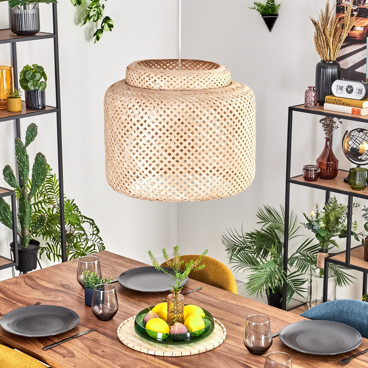 hofstein Hängeleuchte Hängelampe aus Metall/Bambus in Weiß/Naturfarben, ohne Leuchtmittel, Hängeleuchte im Boho-Design, Schirm in Gitter-Optik (45cm), 140cm, E2 – Bild 2 von 5