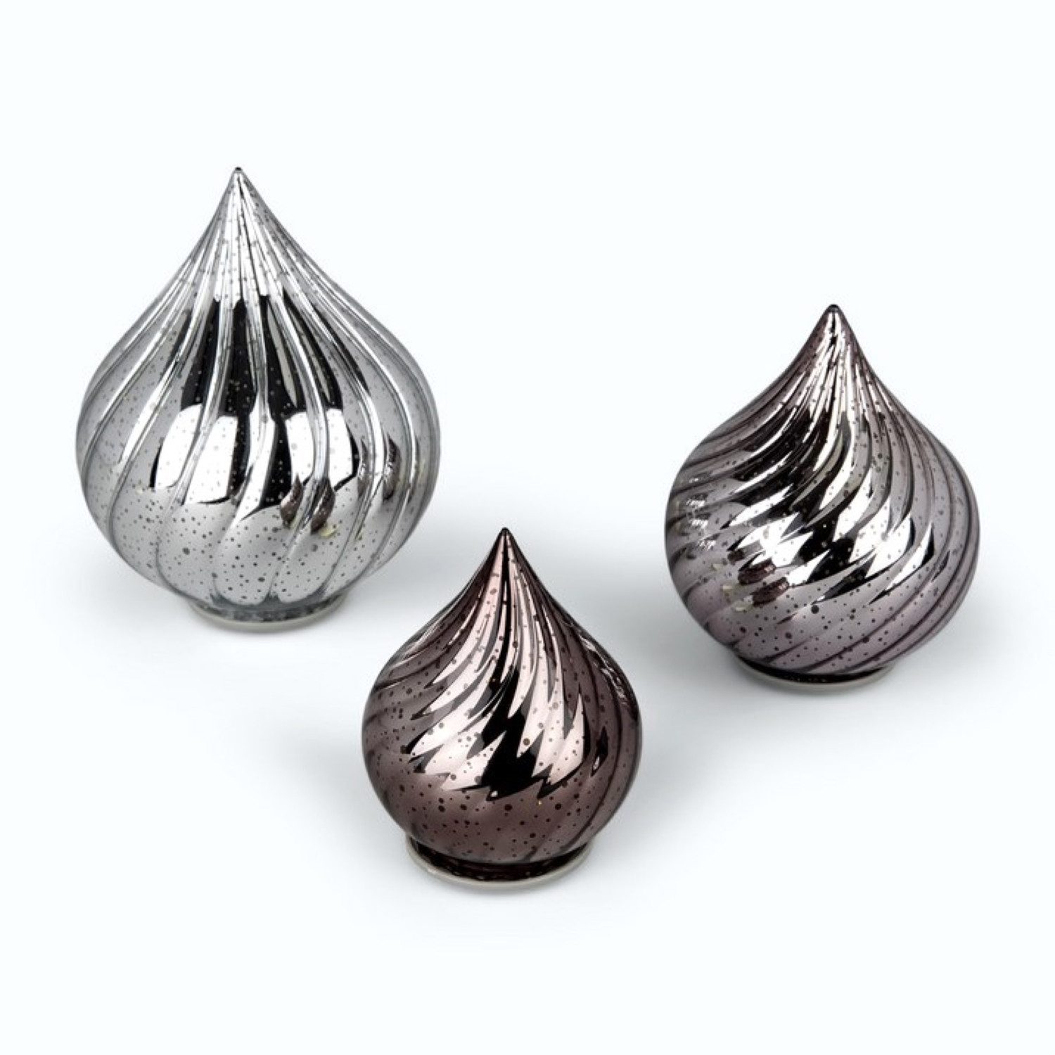 Online-Fuchs LED Dekolicht - 3 Glastropfen mit LED-Lichterkette, Funkeleffe günstig online kaufen