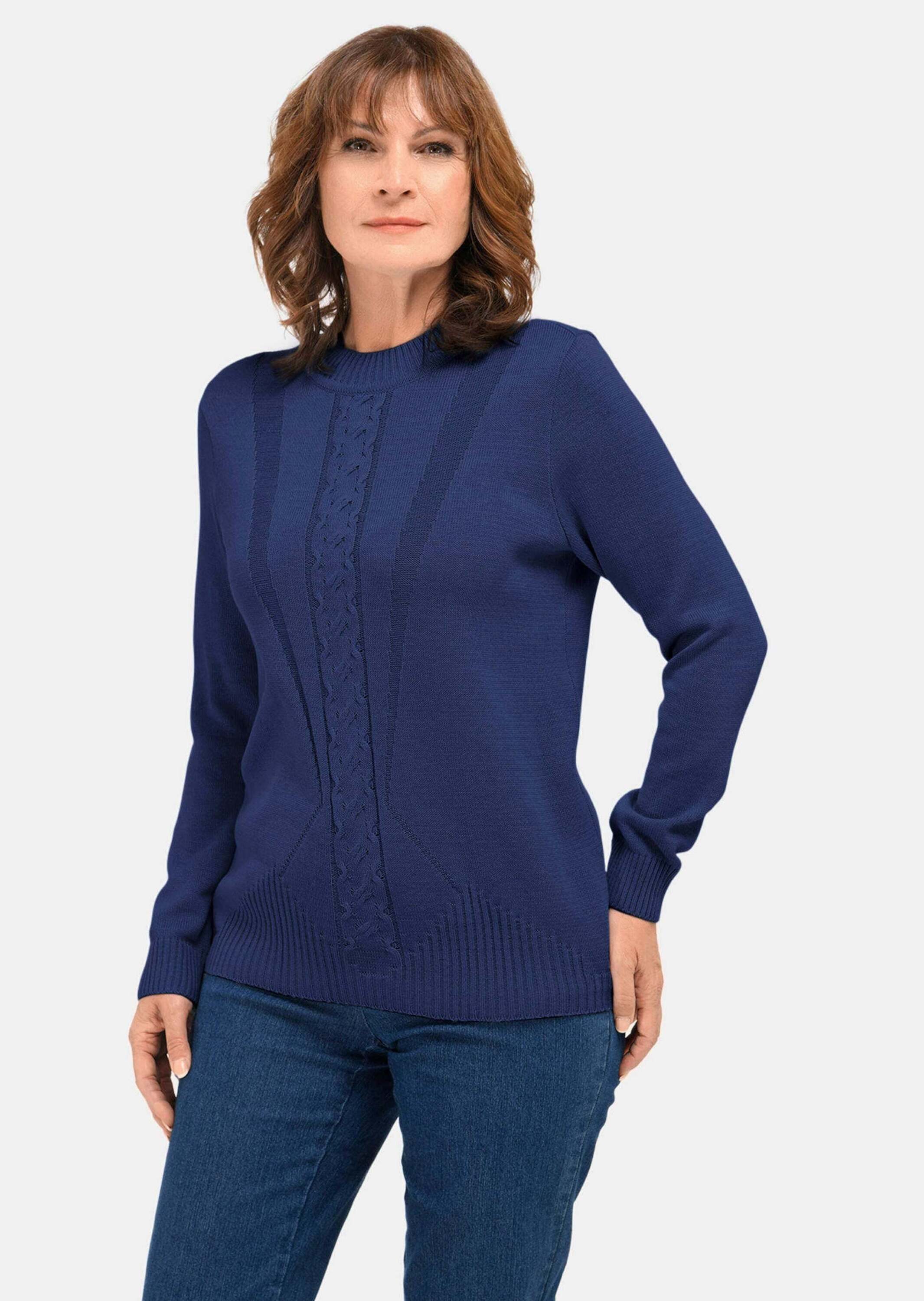 Strickpullover Kurzgröße: Stehkragenpullover im Zopfstrick