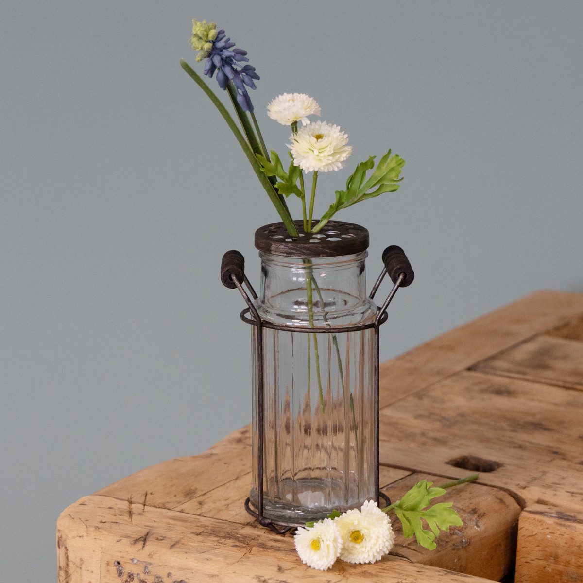 Florists Products Tischvase Vintage Glasflasche mit Metallgestell für Dekoration und