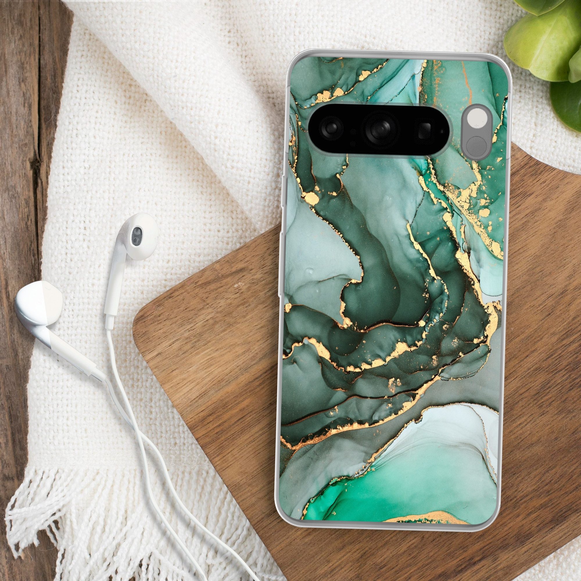 MuchoWow Handyhülle für Google Pixel 8 Pro Gold - Marmor - Grün - Luxus - Marmoroptik - Gr, Phone Case, Silikon, Schutzhülle Dünn