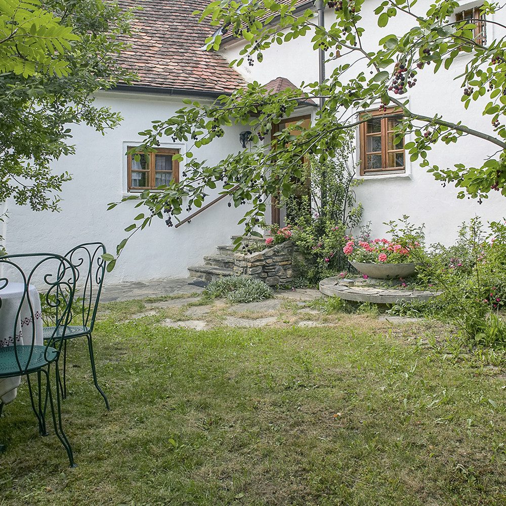 Jochen Schweizer Erlebnisgutschein Kurzurlaub Frauenhofen für 2 (1 Nacht), Energie tanken mitten in der Natur