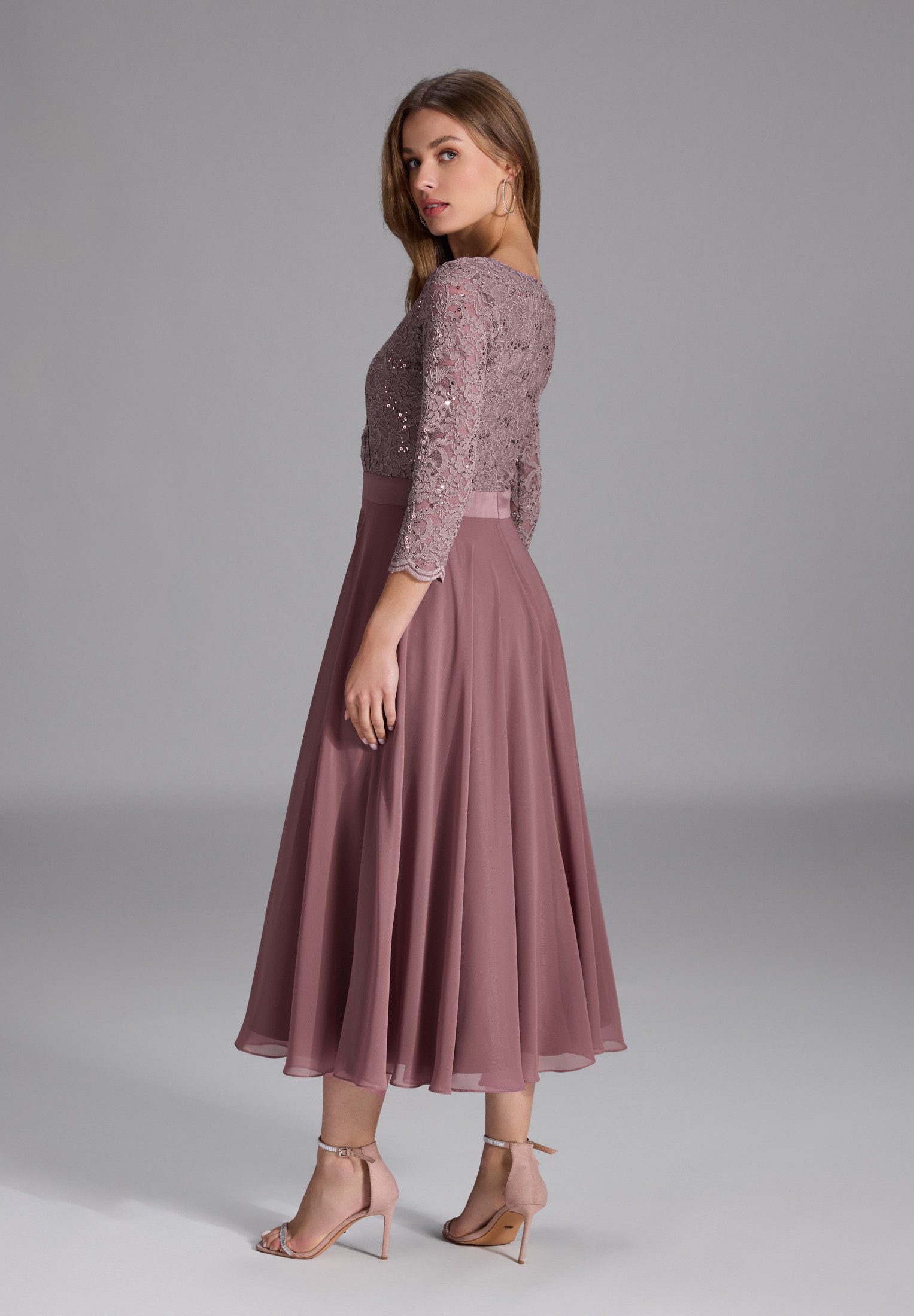 SWING Cocktailkleid - Cocktailkleid aus Material-Mix Taillierte Passform mi günstig online kaufen