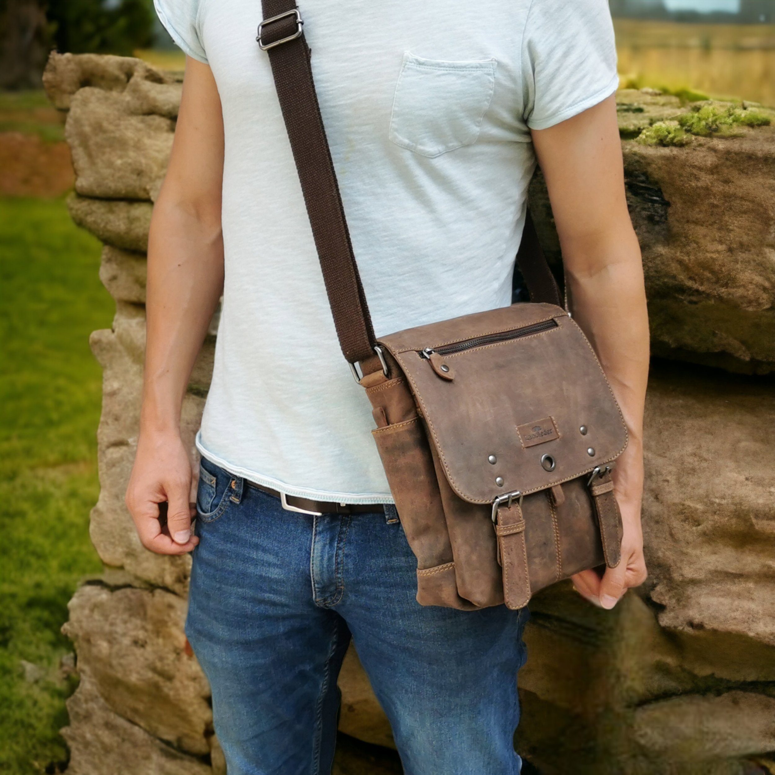 Landleder Messenger Bag Casualbag Kompakt Westerntype Umhängetasche, naturbelassenens Rindleder