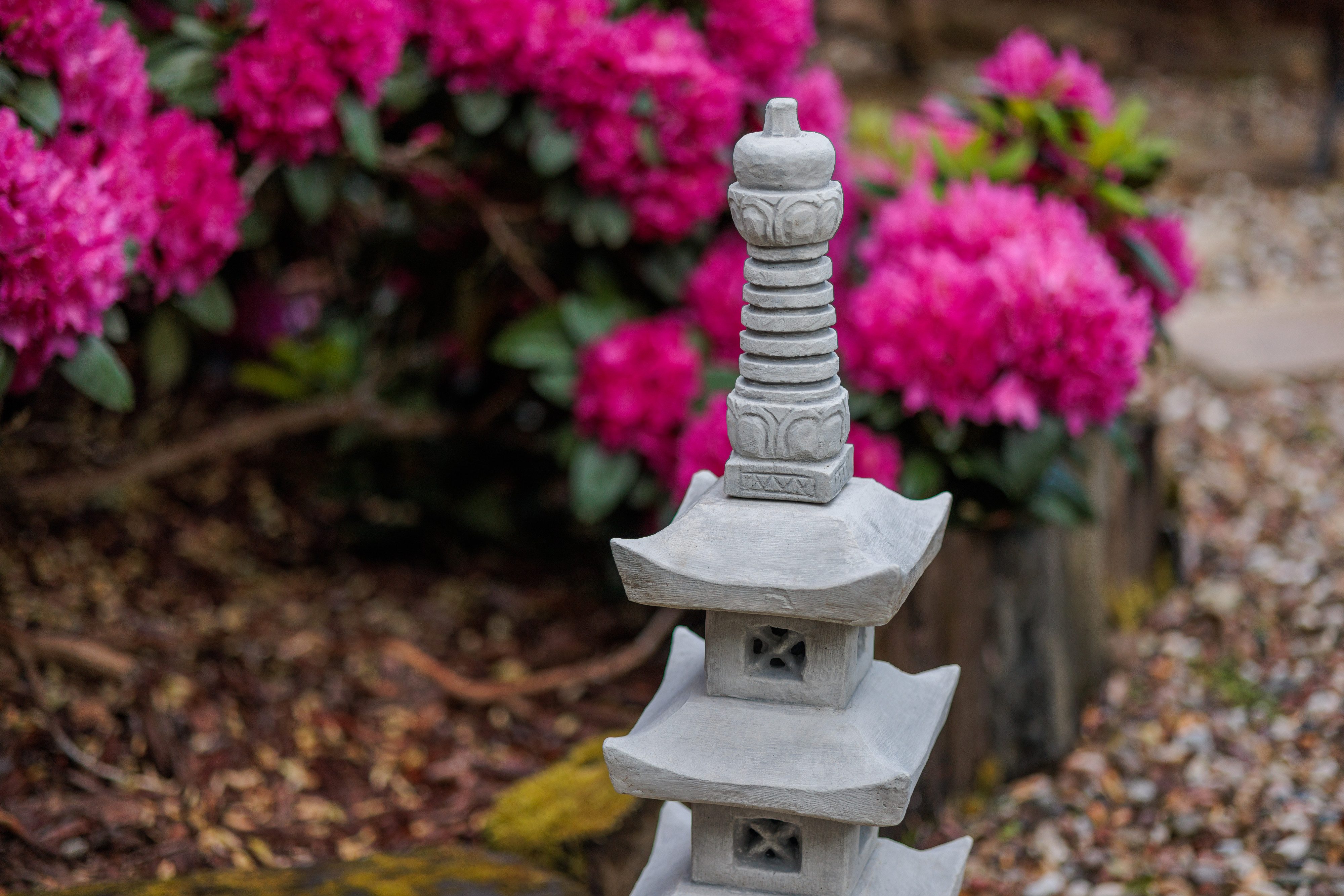 gartendekoparadies.de Gartenfigur Japanische Steinpagode Steinlaterne, H. 92 cm, 38 kg, Frostsicher