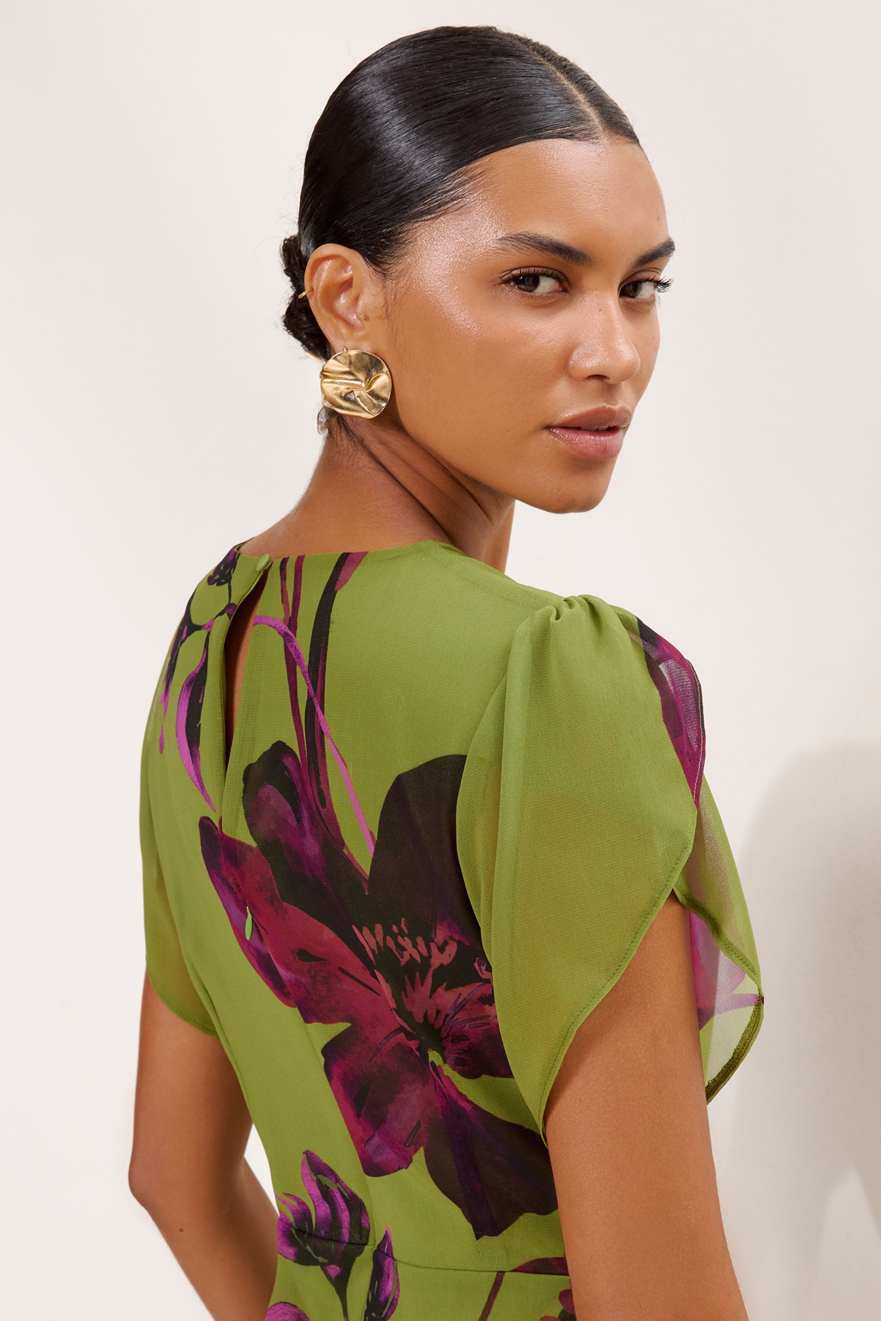 LIPSY Midikleid Lipsy Midikleid mit Blumen-Print, Kurzgröße (1-tlg)