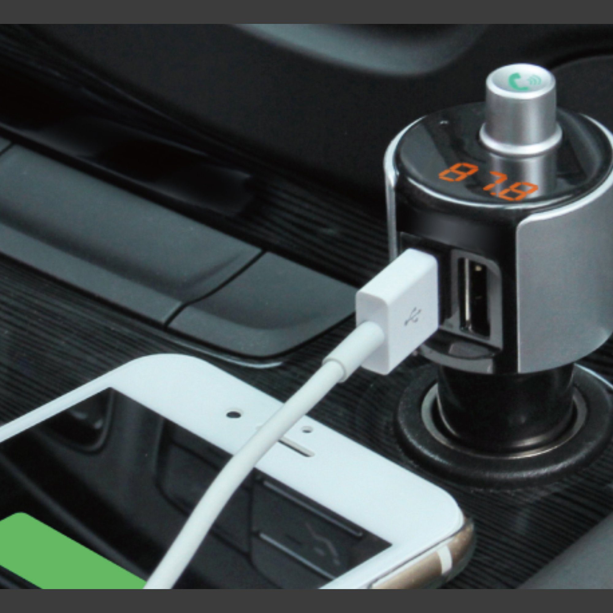 XLAYER Kfz-Ladegerät XLayer 3.4A Transmitter FM Car KFZ-Netzteil USB Charger Dual