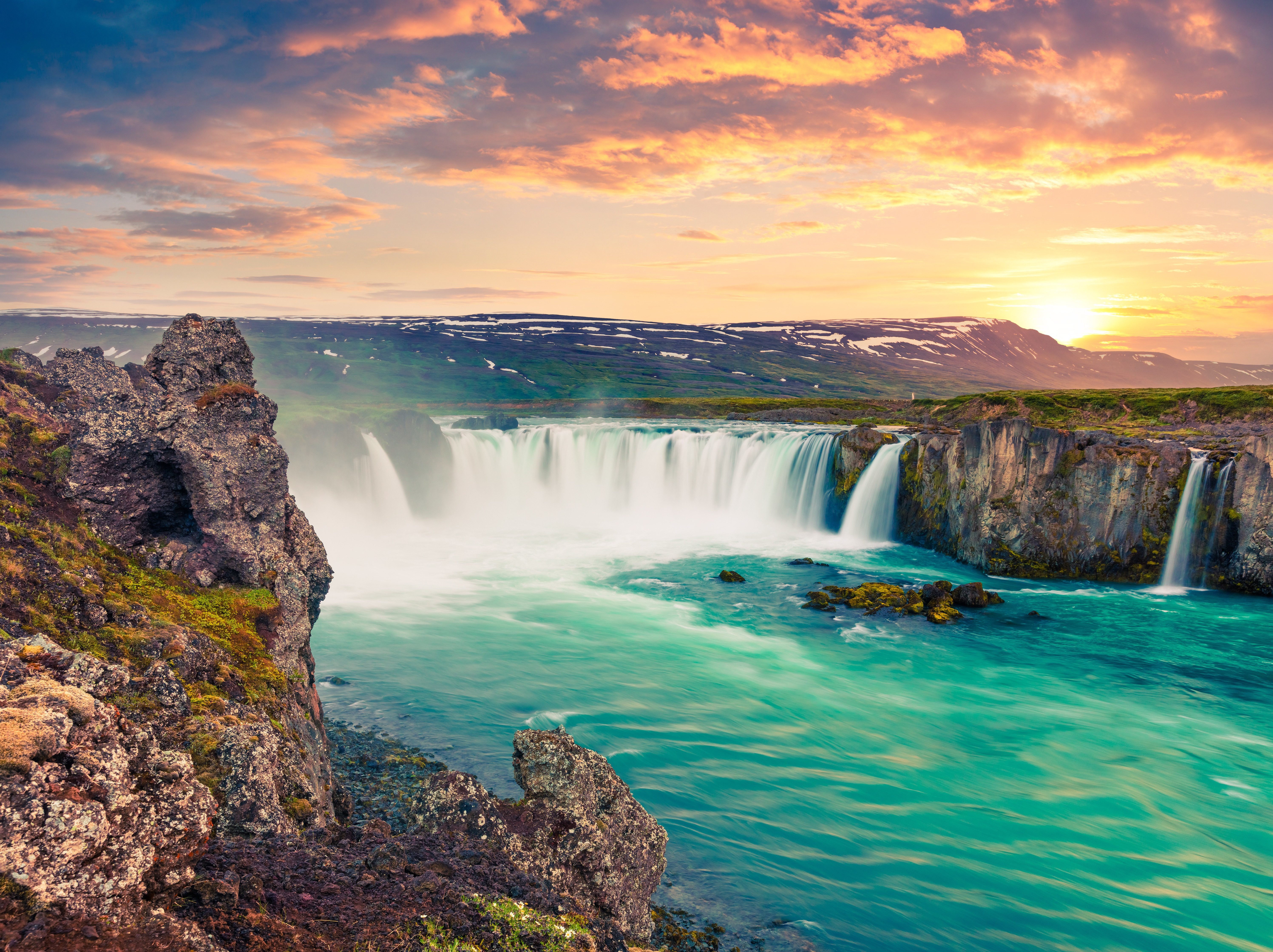 Papermoon Fototapete VLIES-Tapete Premium "Godafoss Wasserfall günstig online kaufen