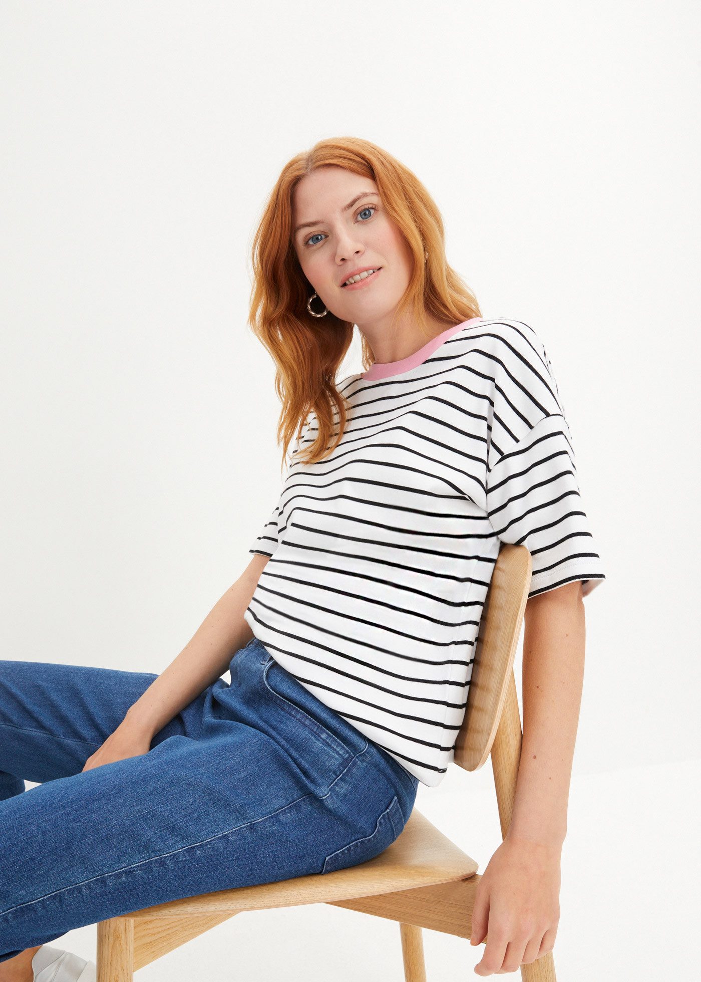 bonprix T-Shirt Oversize-Passform, Halbarm-Design, mit Streifenmuster