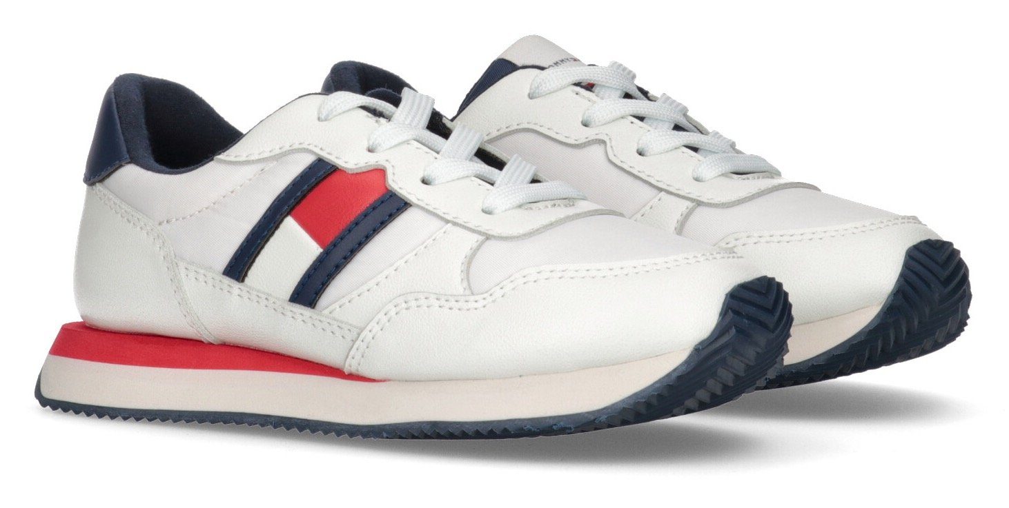 Tommy CUT LOW Hilfiger Sohleneinsatz farbigem Sneaker LACE-UP SNEAKER FLAG mit