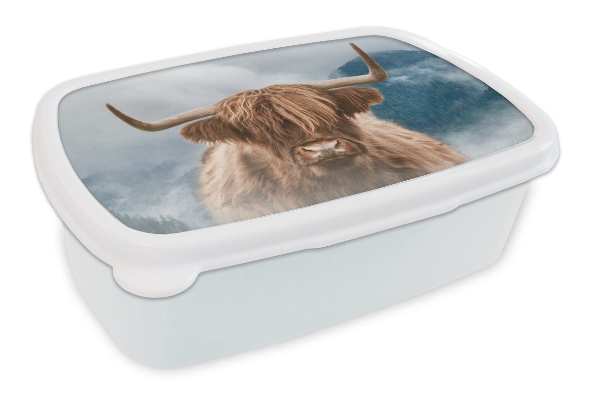 MuchoWow Lunchbox Schottischer Highlander - Berg - Nebel, Kunststoff, (2-tlg), Brotbox für Kinder und Erwachsene, Brotdose, für Jungs und Mädchen weiß