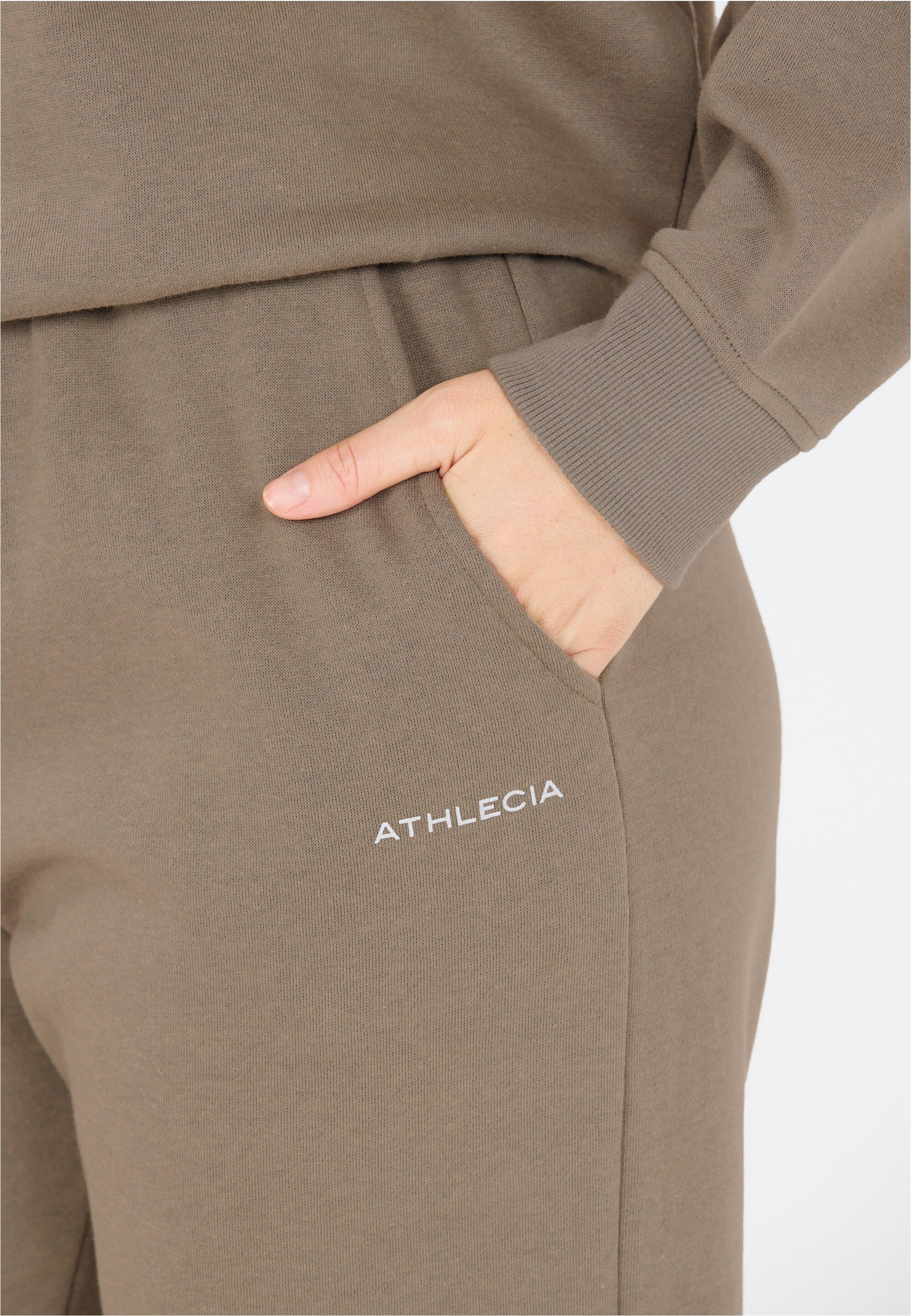 ATHLECIA Sweathose Atkins aus angenehm weichem Material