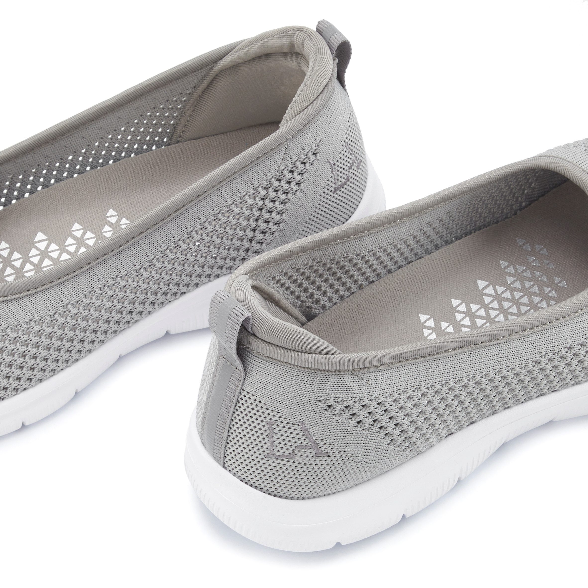 LASCANA Halbschuh, Slip-On-Sneaker, Sneaker Ballerinas zum Reinschlüpfen VEGAN