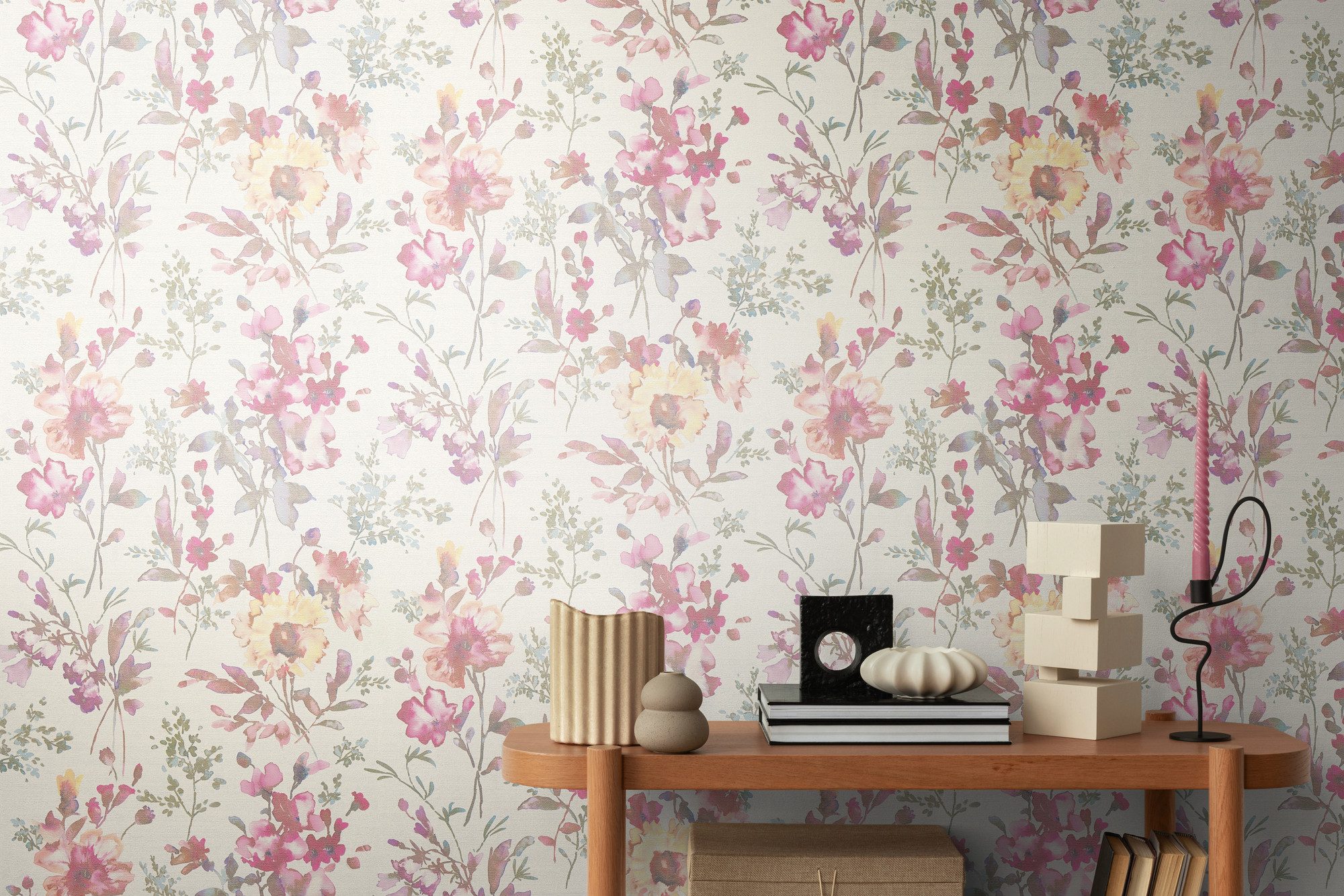 CosmoLiving by Cosmopolitan Vliestapete Petal Poetry – Aquarell-Blumentapete, strukturiert, matt, (1 St), Zarte Aquarellblüten für stilvolle Wohnräume
