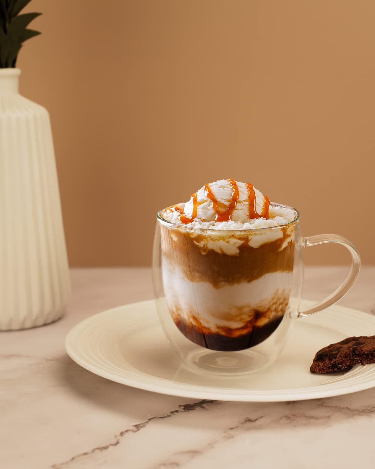 LIBWYS Thermotasse Doppelwandige Kaffeetassen für Cappuccino Latte Macchiato 2x250 ml, 4-tlg., Glas, Doppelwandige Thermotasse aus Glas mit Griff mit Löffel
