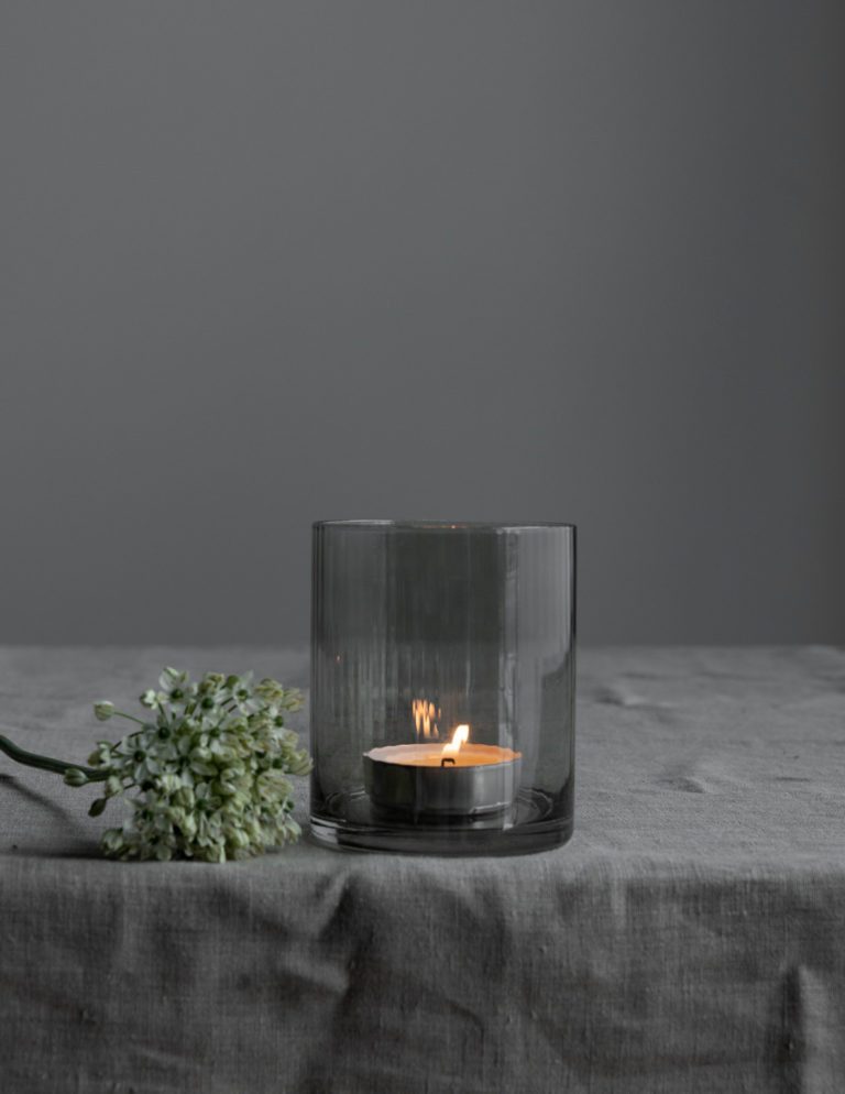 Storefactory Kerzenständer Kerzenhalter RAMSJÖ L Glas grau, Ø 10x12 cm