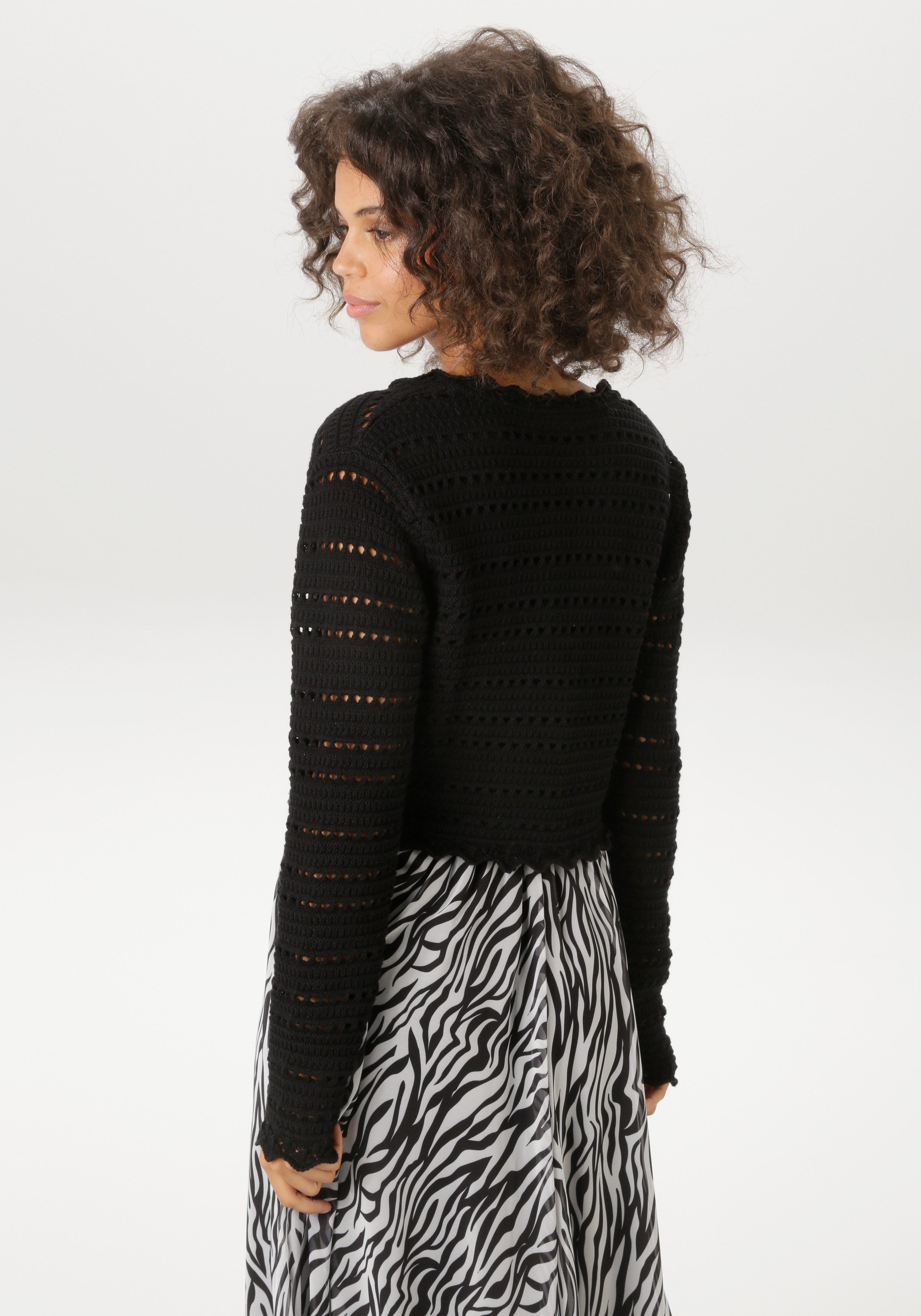 Aniston CASUAL Strickjacke im trendigen Ajour-Muster-Mix - NEUE KOLLEKTION