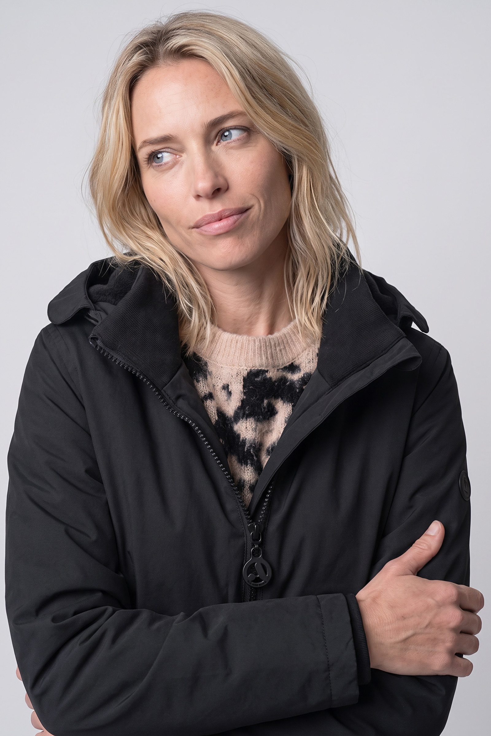 Alife & Kickin Winterjacke Damen MaluAK A Winterjacke, Jacke Kapuze am Stehkragen, Zwei-Wege-Reißverschluss, Regular Fit – Bild 4 von 5