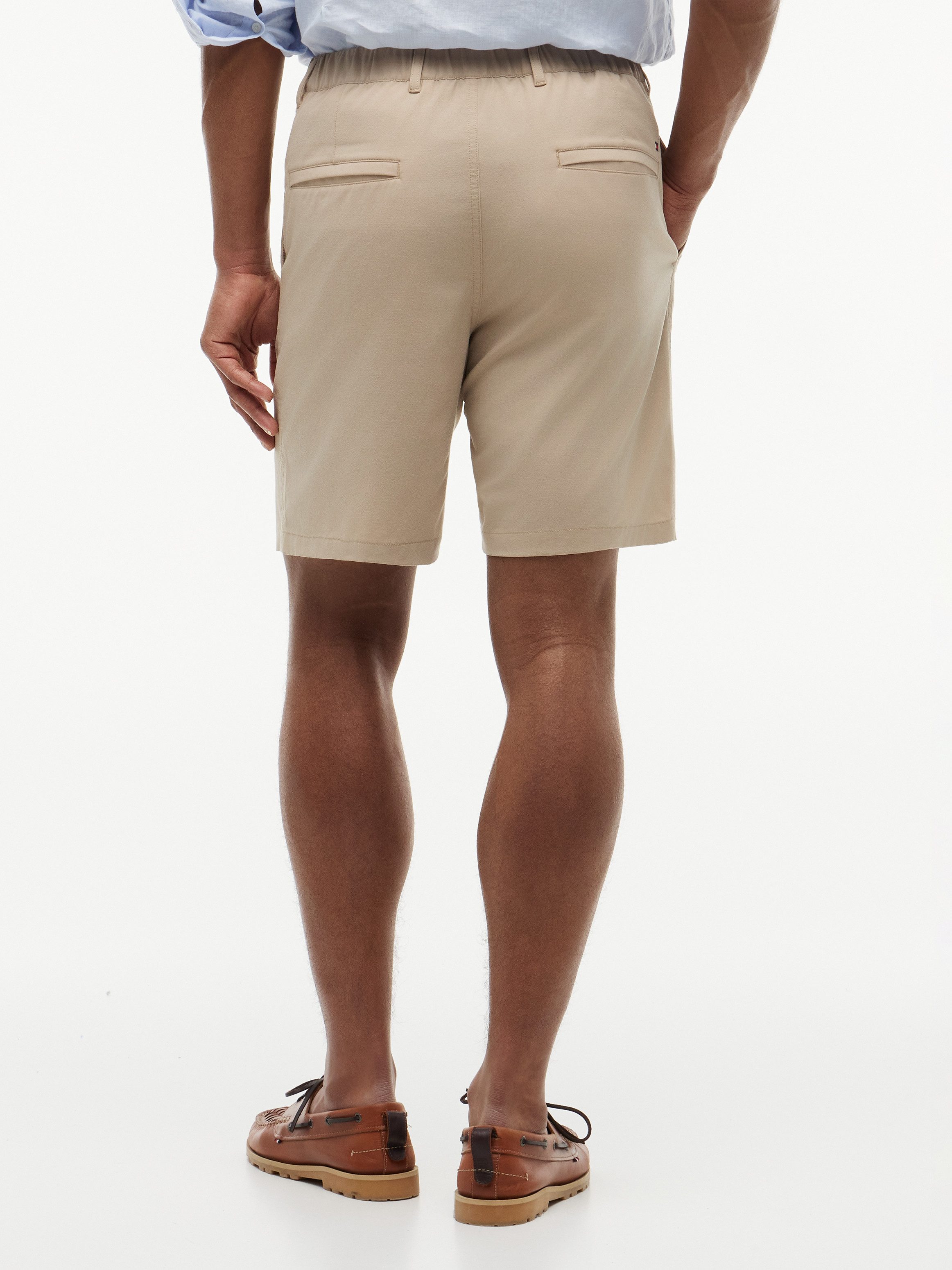 Tommy Hilfiger Chinoshorts DOVER mit Flag-Stickerei