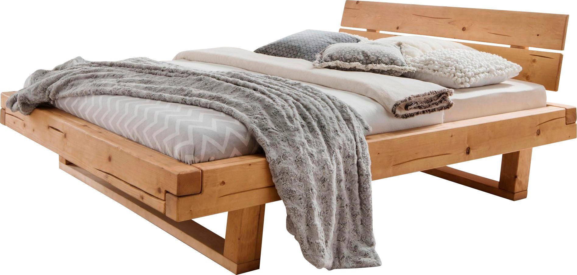Home affaire Massivholzbett Ultima Balkenbett Doppelbett, Füße mit Kufenform (hohe Belastbarkeit: 200kg je Seite), FSC®-zertifizierte Wildeiche oder Fichte, viele Breiten zur Auswahl