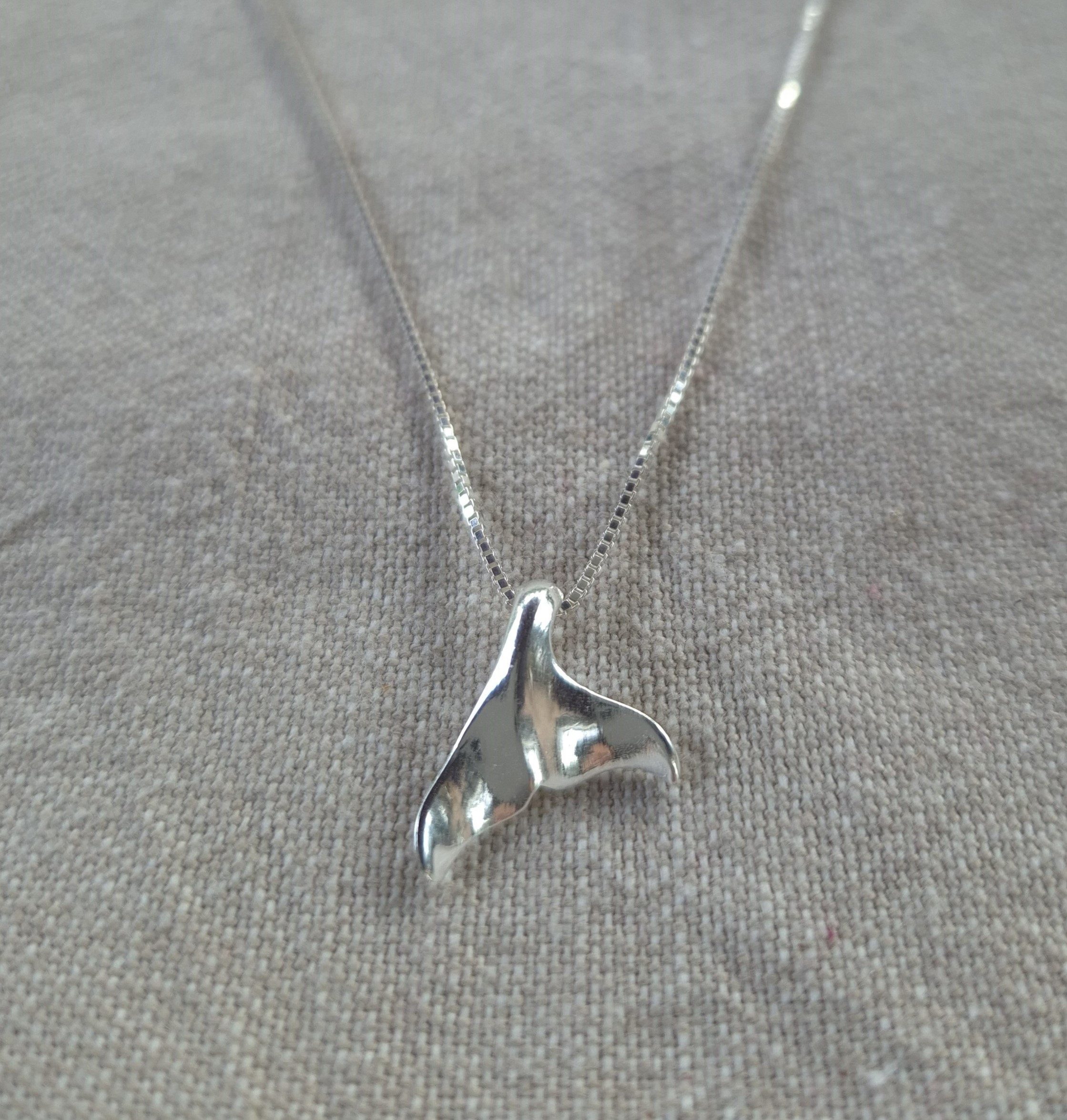 NAHLE Kette mit Anhänger Walflosse Delfin Flosse Silber 925 Kette (2-tlg., günstig online kaufen