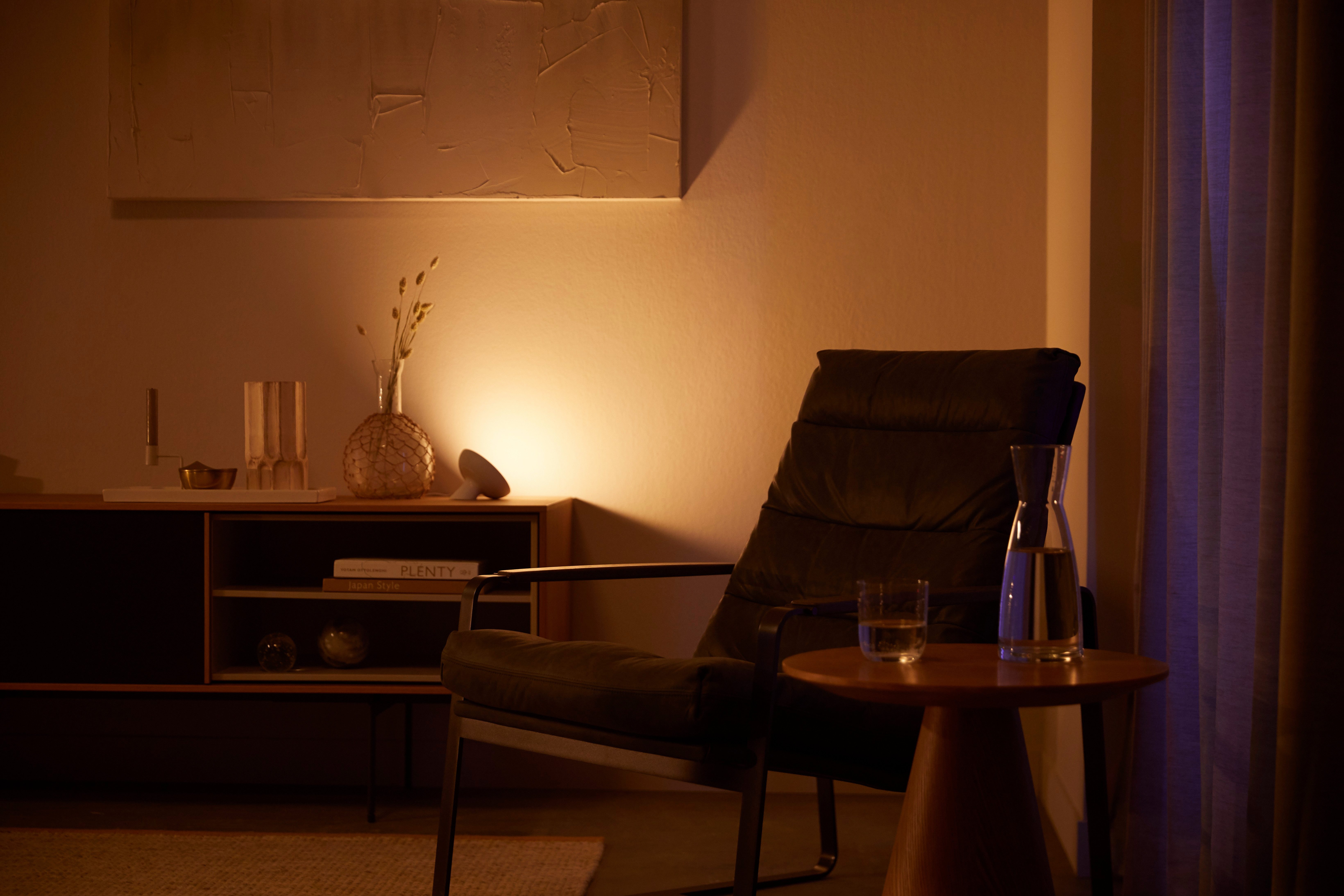 Philips Hue LED Tischleuchte White & Color Ambiance Bloom schwarz, Abschaltautomatik, Bluetooth, CCT - über Fernbedienung, Dimmfunktion, Einschlafhilfe, Farbsteuerung, Farbwechsel, Memory, nach Trennung vom Netz, Nachtlichtfunktion, RGB, Smart Home, Timerfunktion, Weckerfunktion, dimmbar über Fernbedienung, mehrere Helligkeitsstufen, LED fest integriert, Farbwechsler, RGB, warmweiß - kaltweiß, Steuerbar per App und Stimme, Smart Home fähig, Farbfähig und Weißtöne