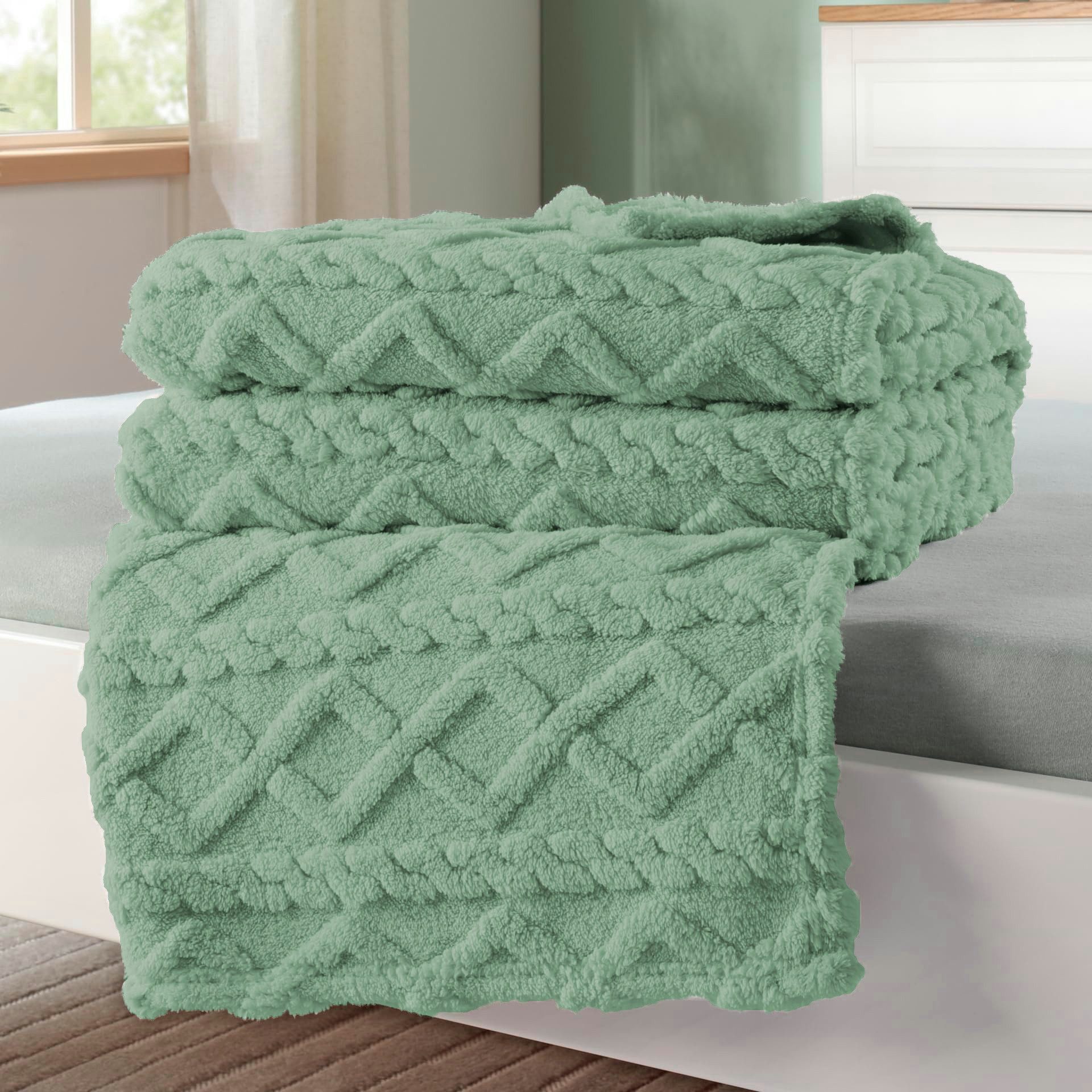 Wohndecke Siera, Kuscheldecke 150x200 cm fürs Wohnzimmer oder Sofa, Delindo Lifestyle – Bild 4 von 5