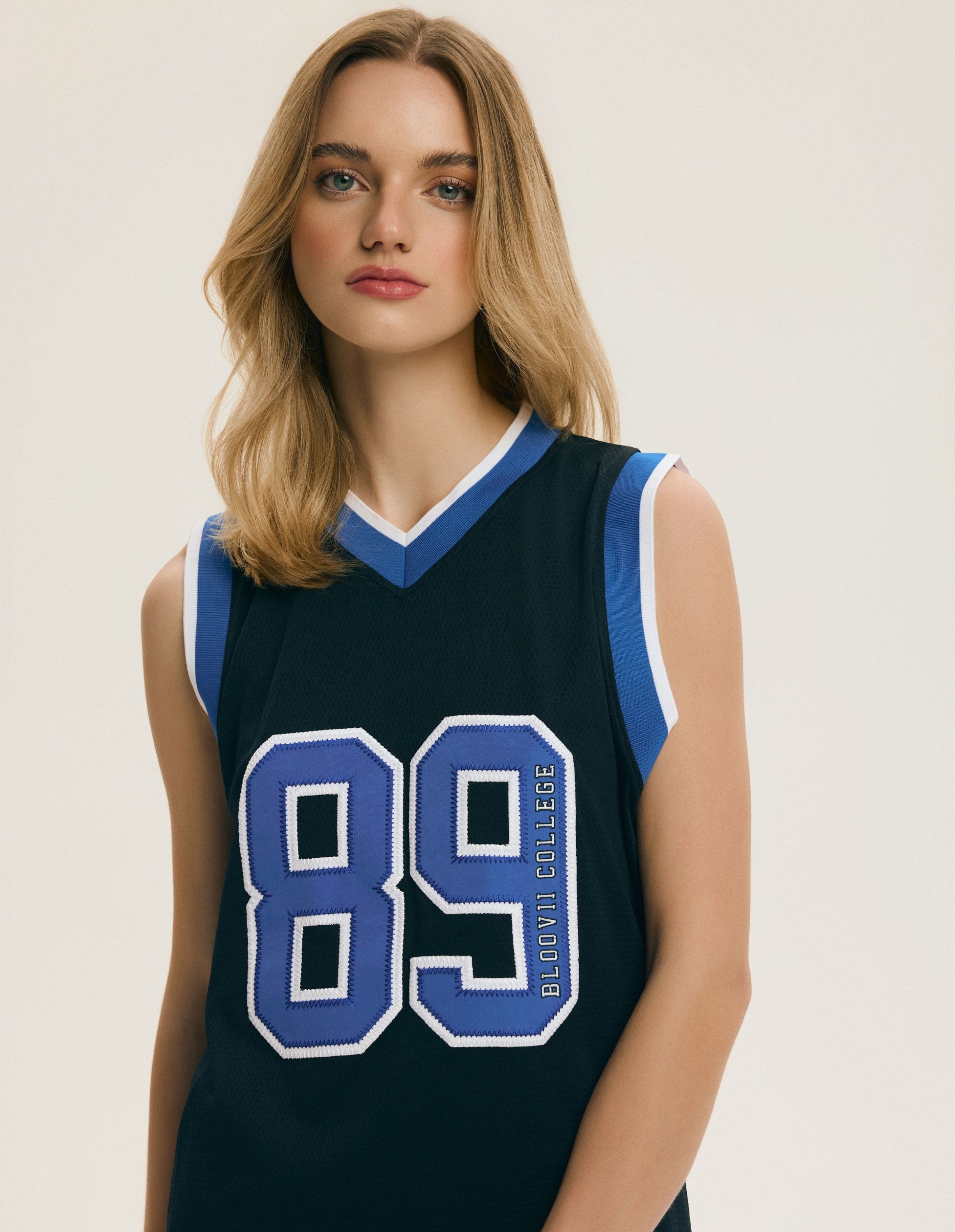 ESOTIQ Tanktop Oversize-Basketballtop mit V-Ausschnitt und College-Print, Kane