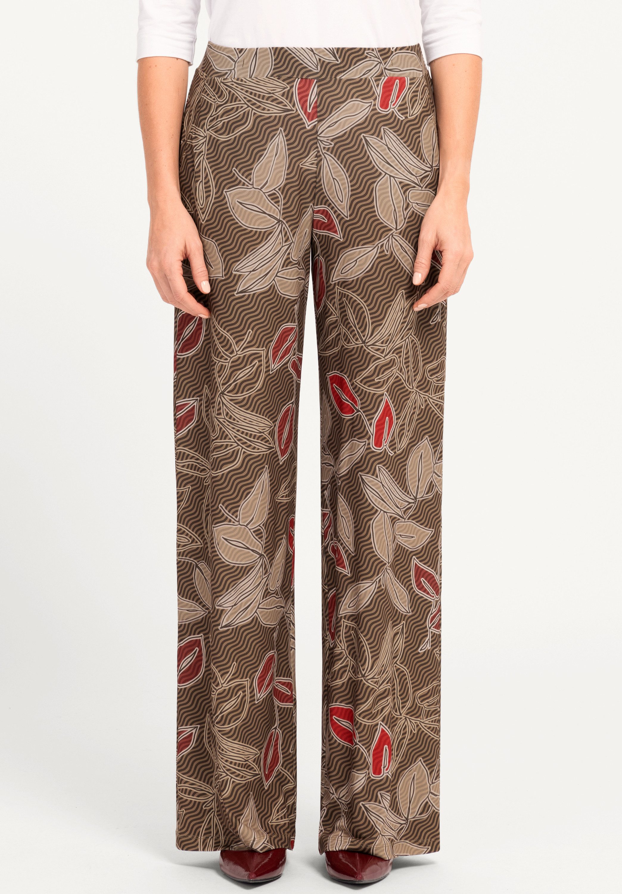 bianca Schlupfhose PARIGI in angesagtem Alloverprint mit weitem Bein