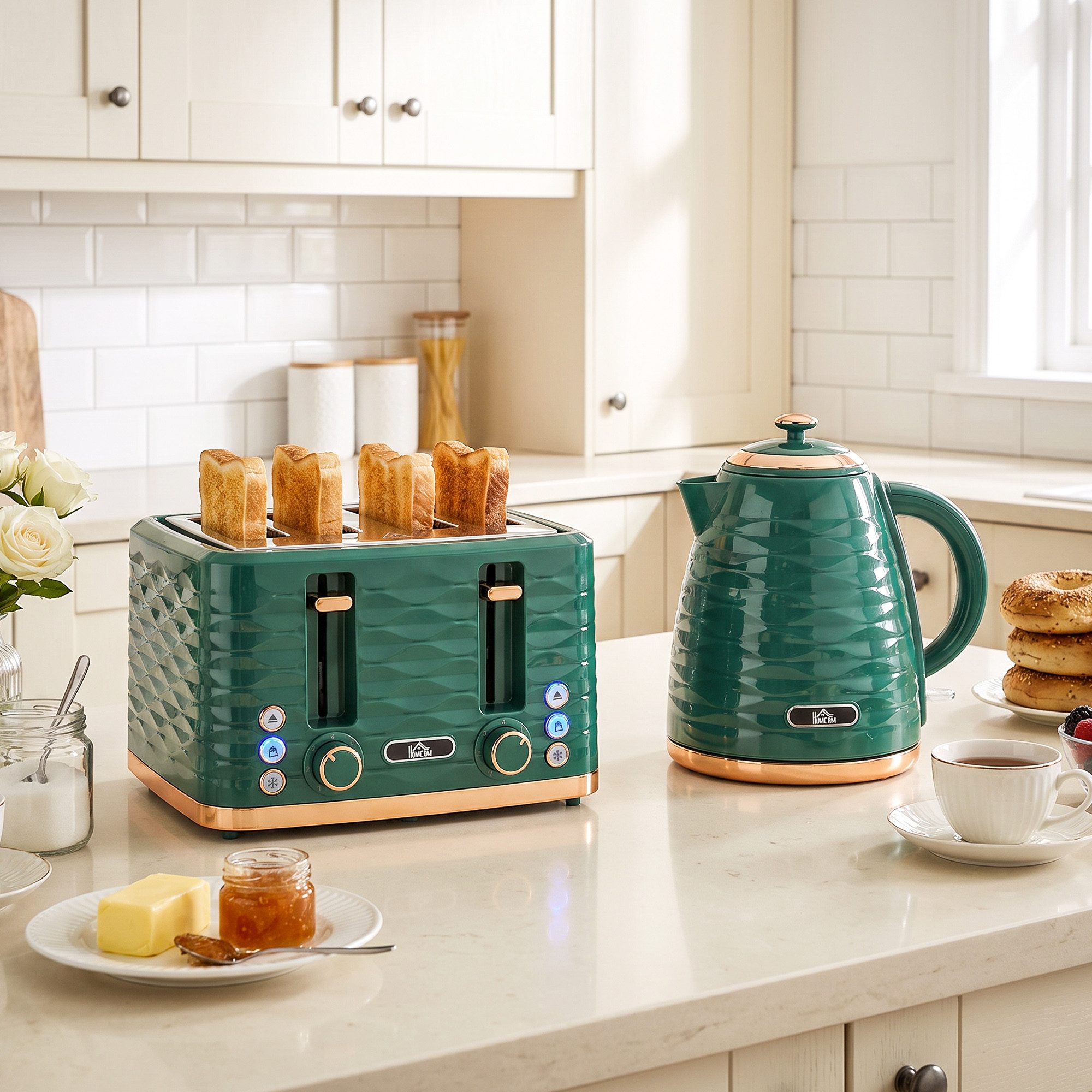 HOMCOM Frühstücks-Set Wasserkocher Frühstück-Set: 1,7L, 4 Scheiben, 7 Bräunungsstufen, 2er-Set: Wasserkocher & 4-Scheiben-Toaster