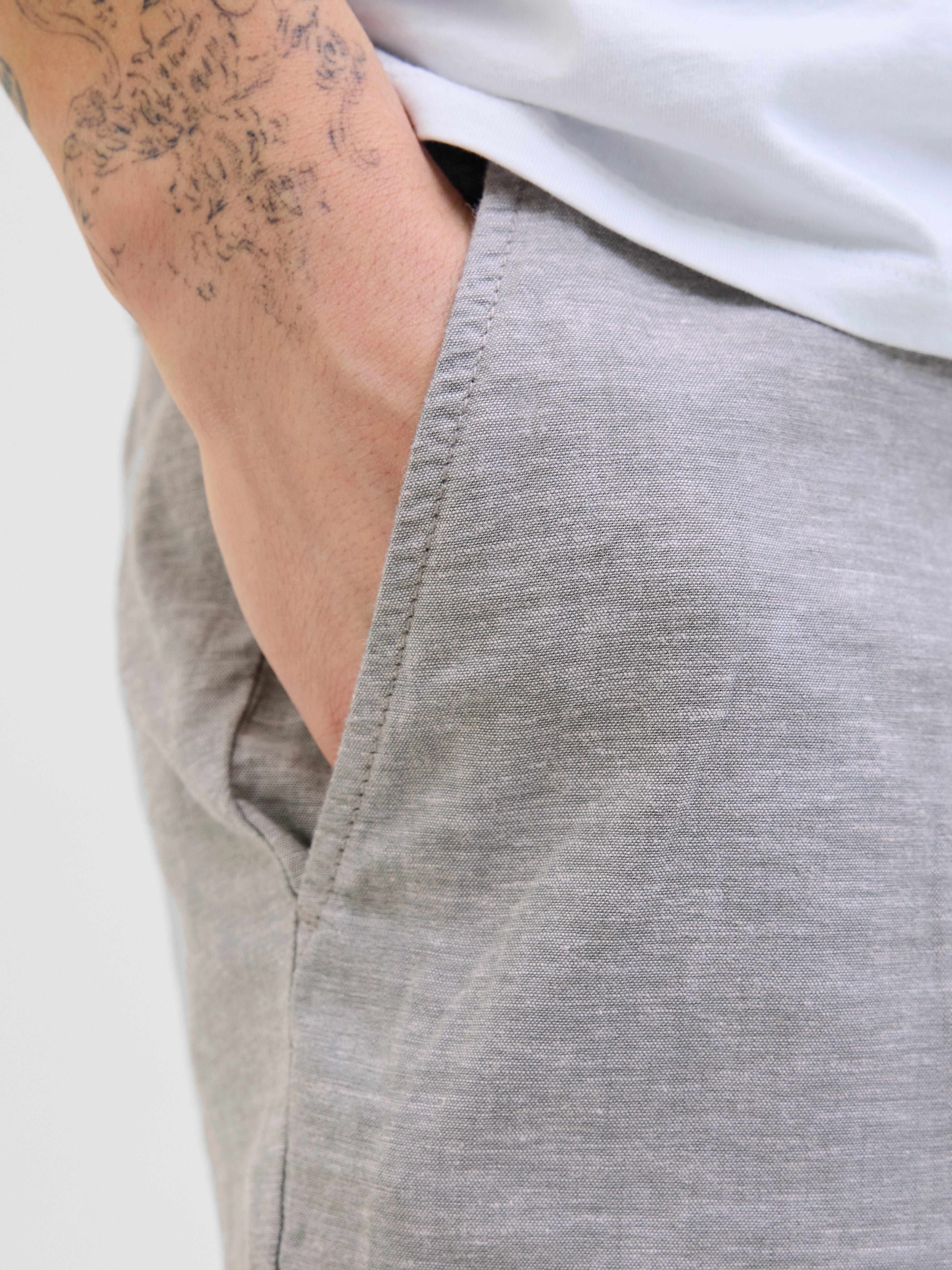 Jack & Jones Chinoshorts JPSTACE SUMMER SHORT SRT SN mit praktischen Taschen