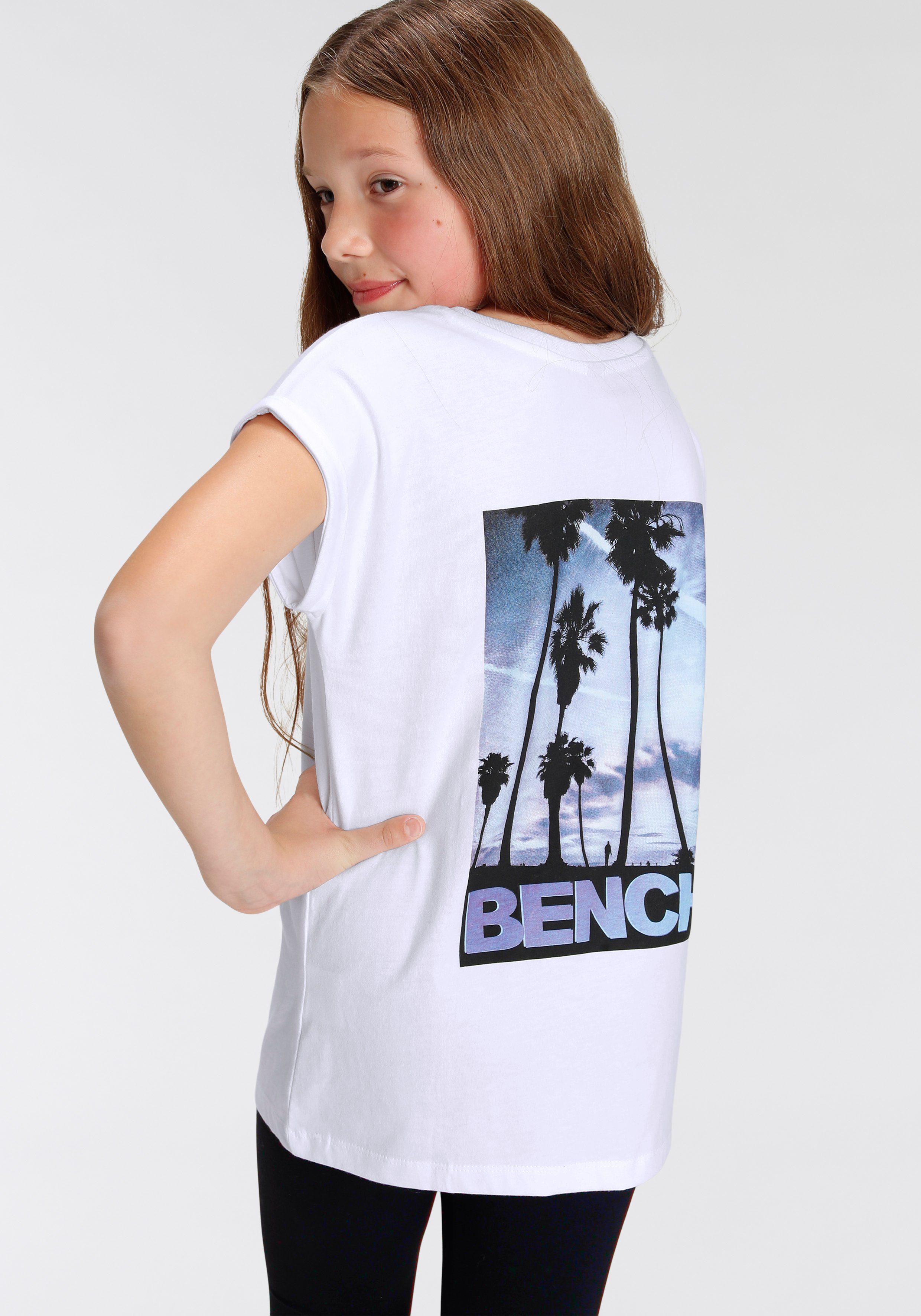 mit T-Shirt Fotodruck Bench.